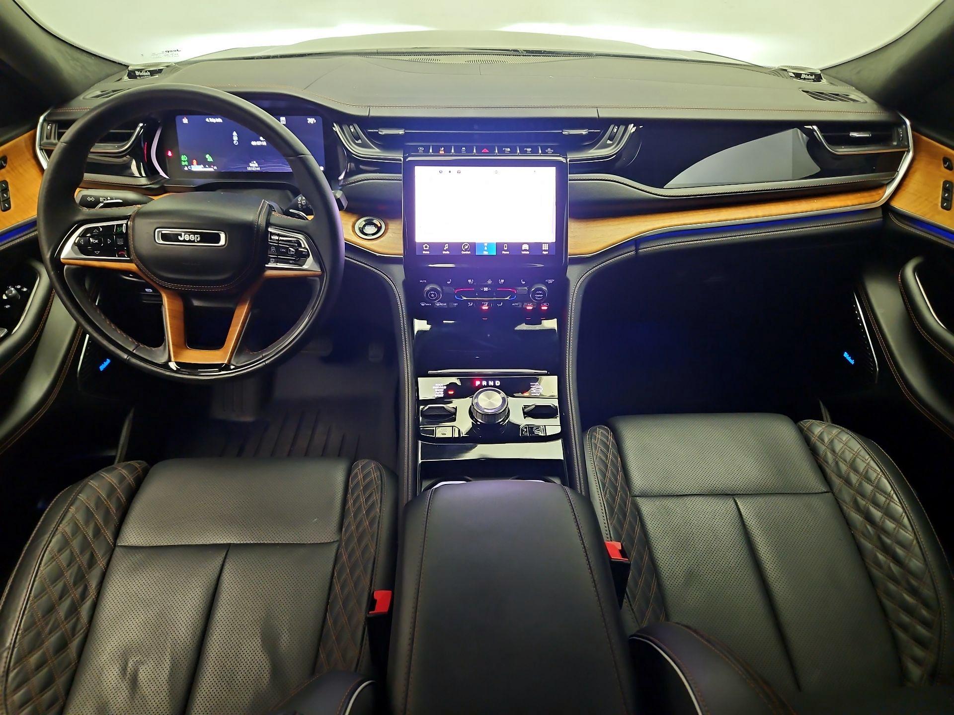 Thumbnail: 2024 Jeep Grand Cherokee - 9