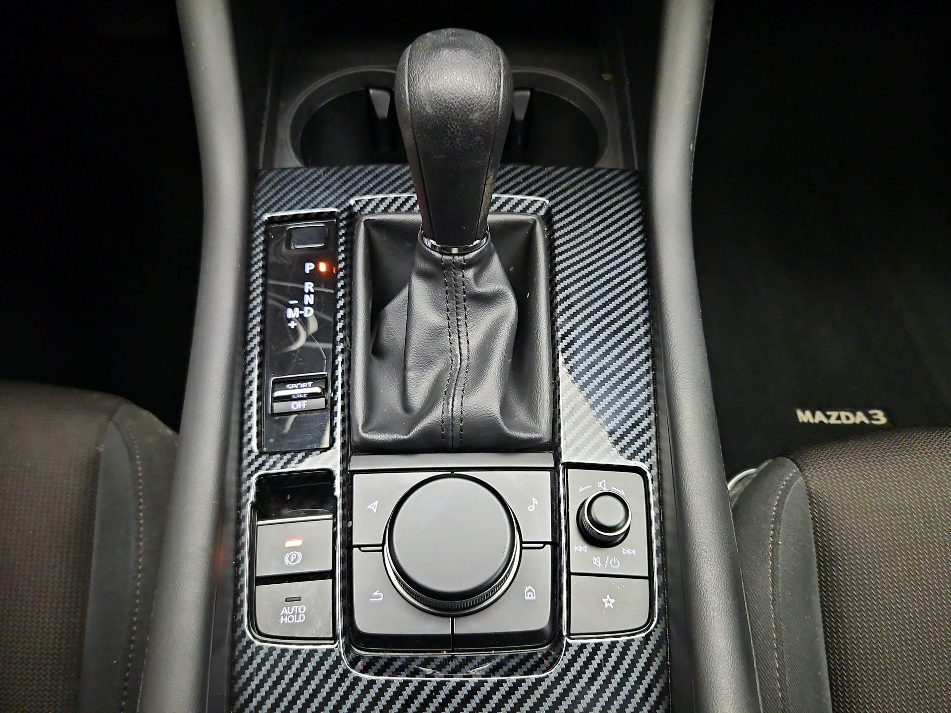 Thumbnail: 2021 Mazda Mazda3 - 17