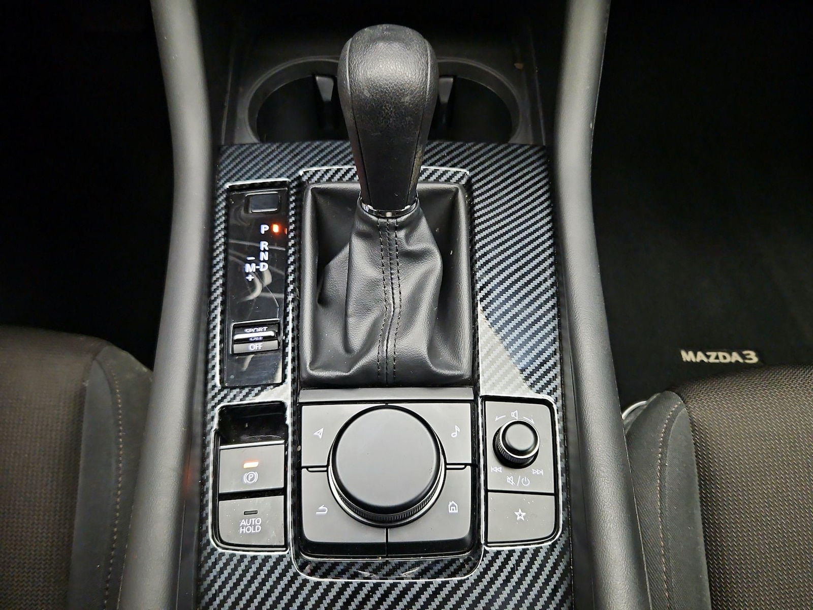 2021 Mazda Mazda3 S - Photo 18