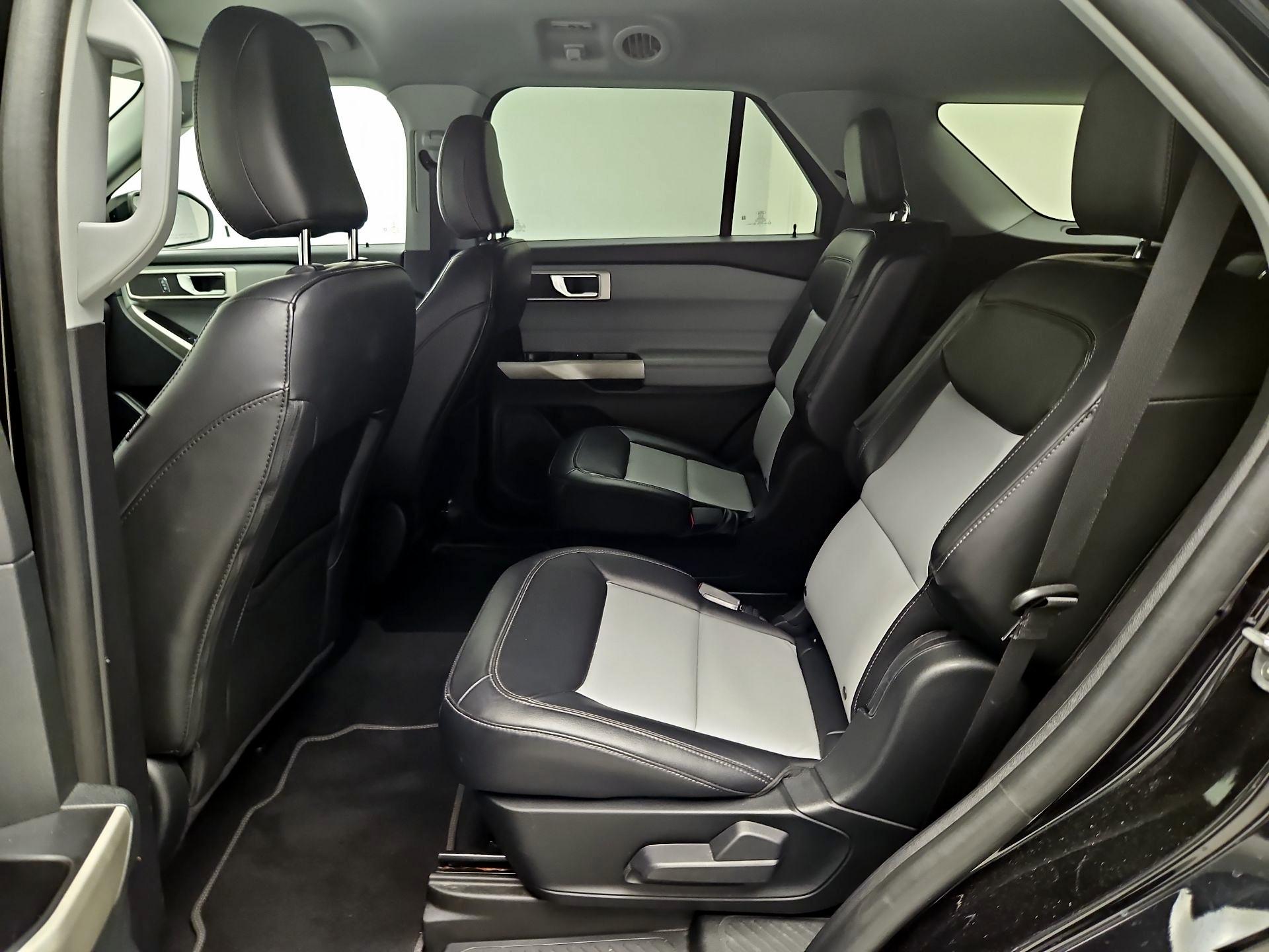 Thumbnail: 2022 Ford Explorer - 17