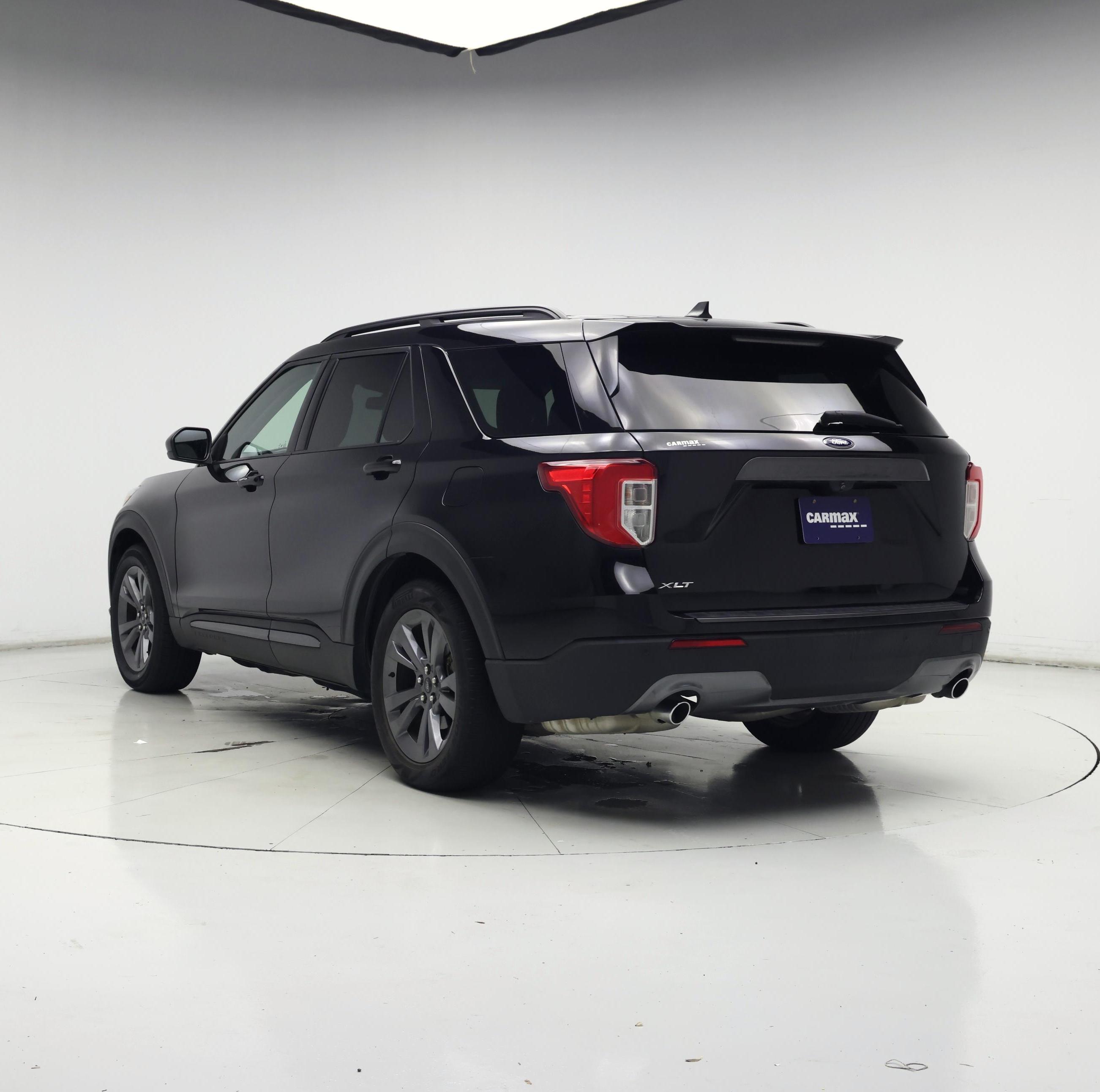 Thumbnail: 2022 Ford Explorer - 2