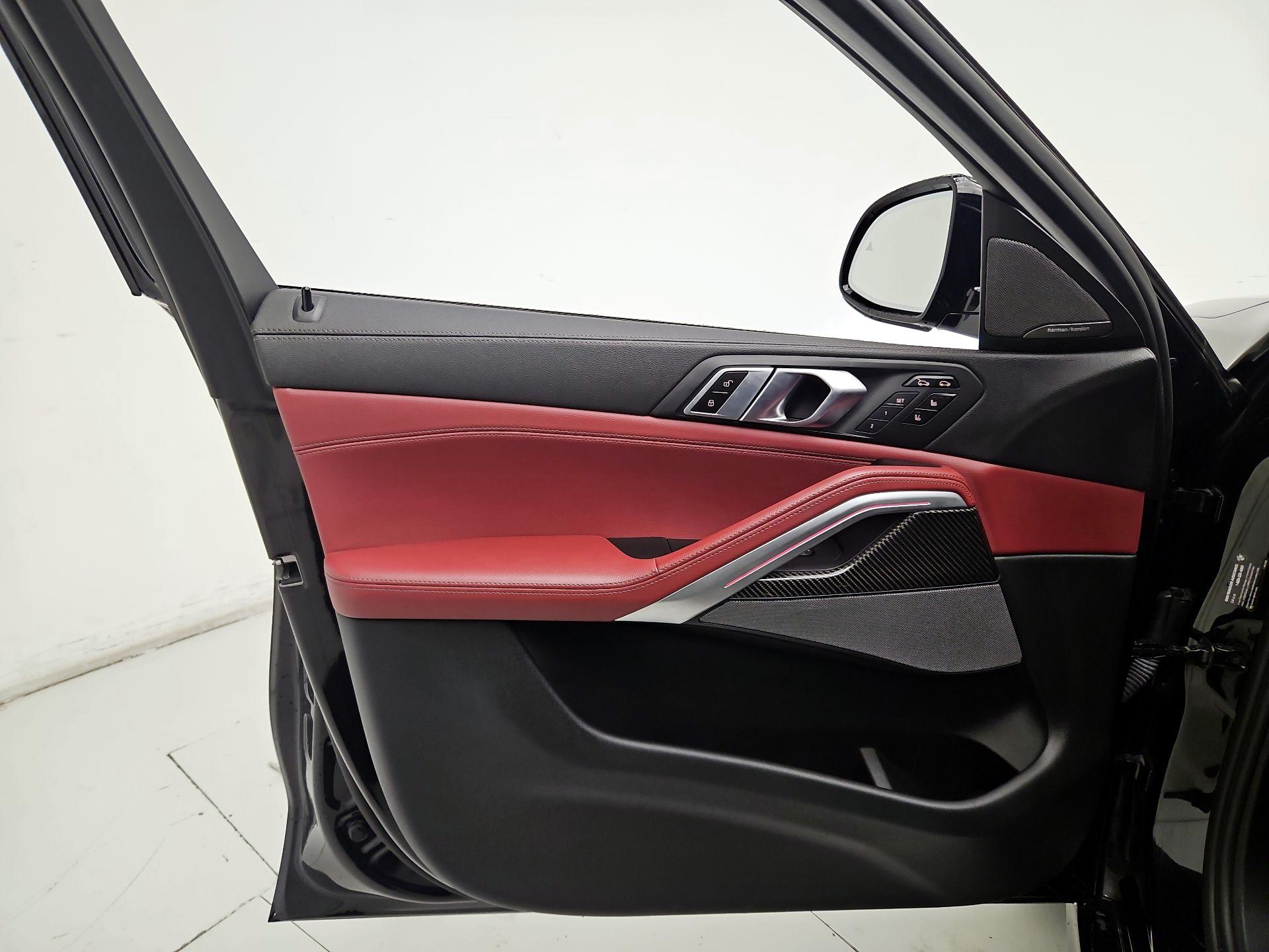 Thumbnail: 2022 BMW X6 - 12