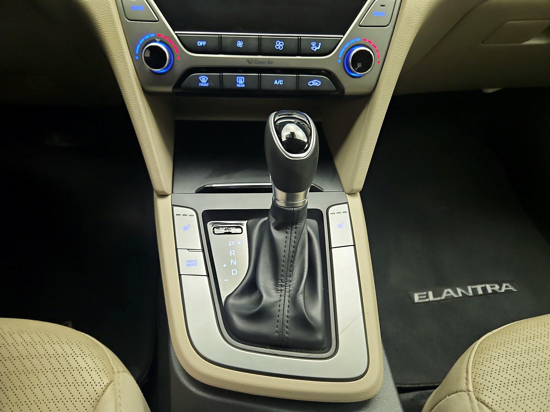 Thumbnail: 2017 Hyundai Elantra - 16
