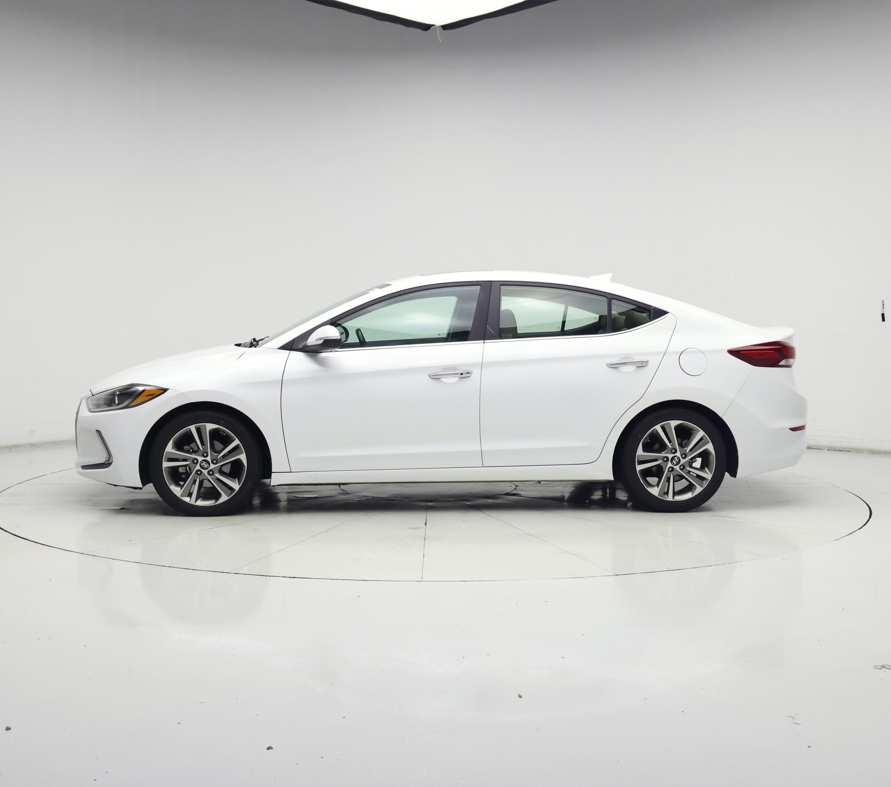 Thumbnail: 2017 Hyundai Elantra - 3