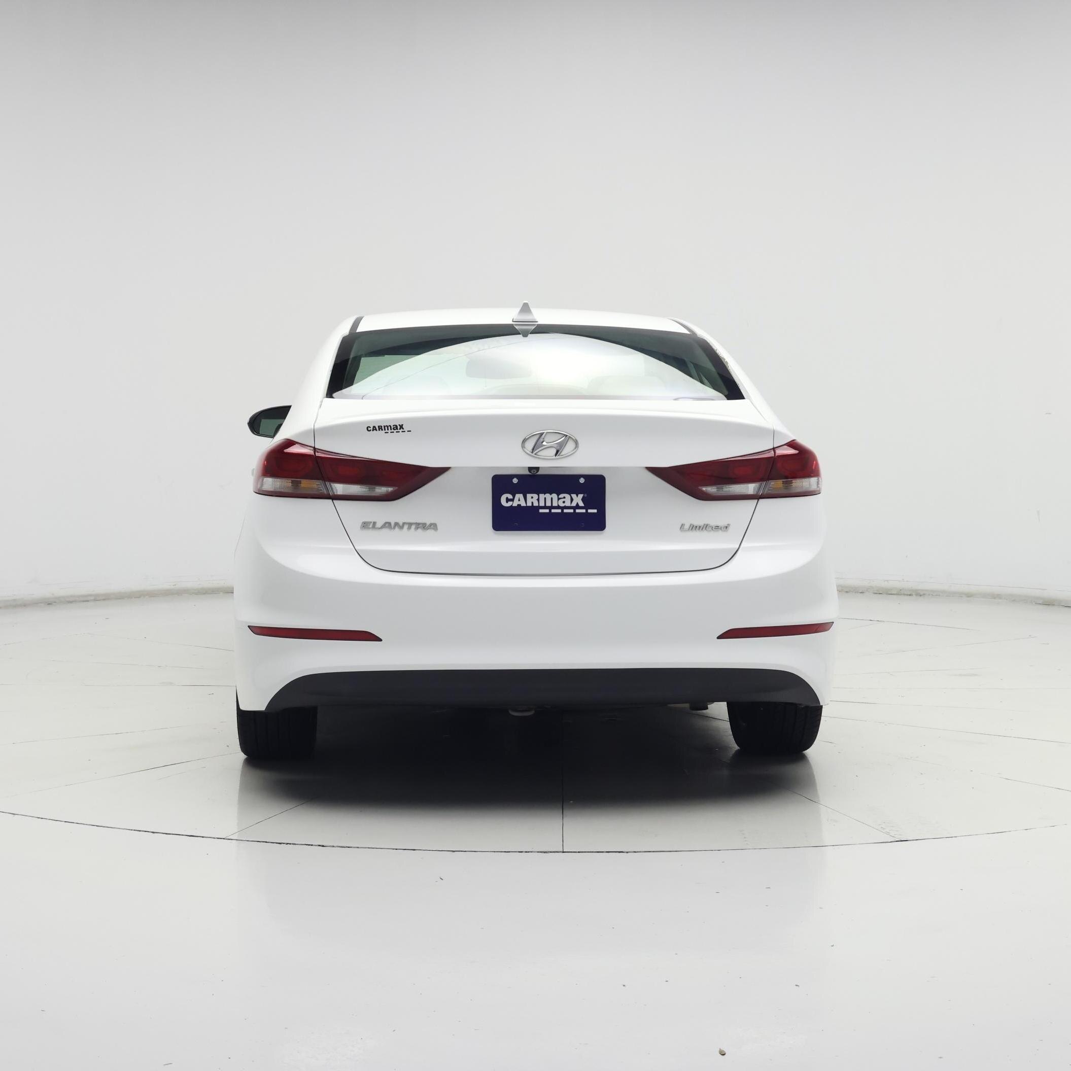 Thumbnail: 2017 Hyundai Elantra - 6