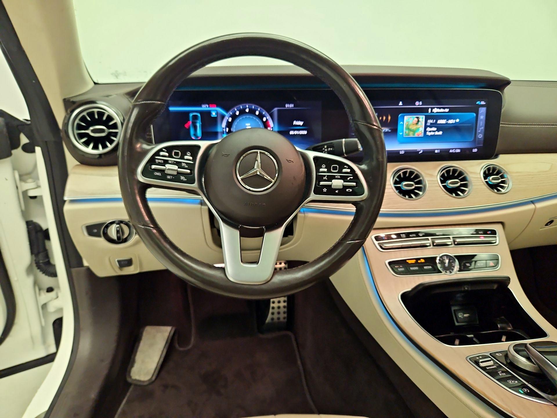 Thumbnail: 2020 Mercedes-Benz E-Class - 10