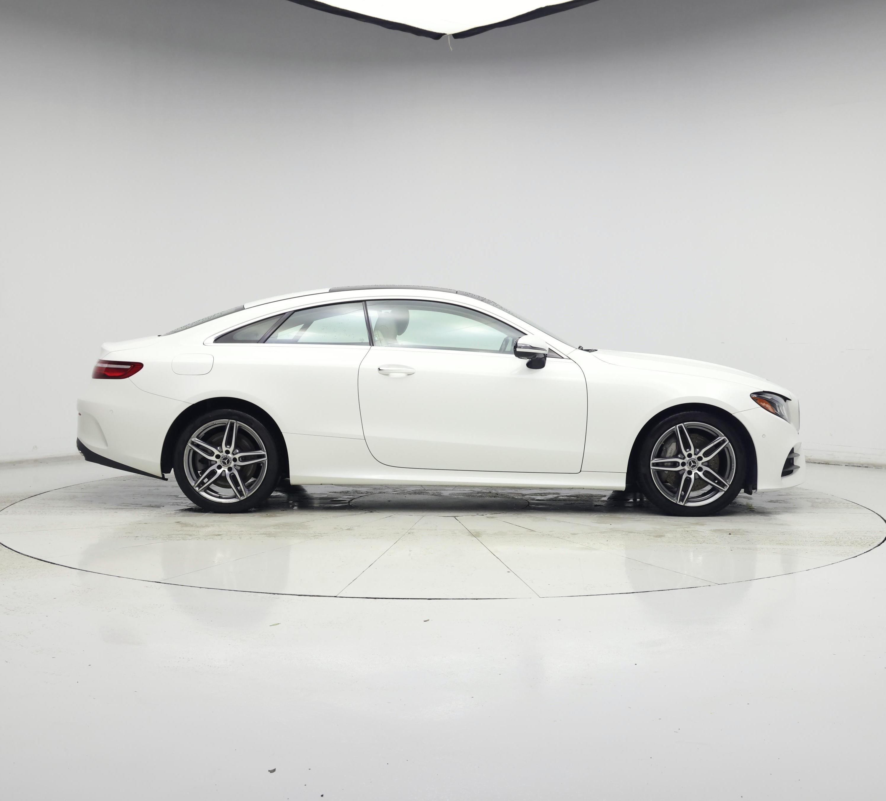 Thumbnail: 2020 Mercedes-Benz E-Class - 7