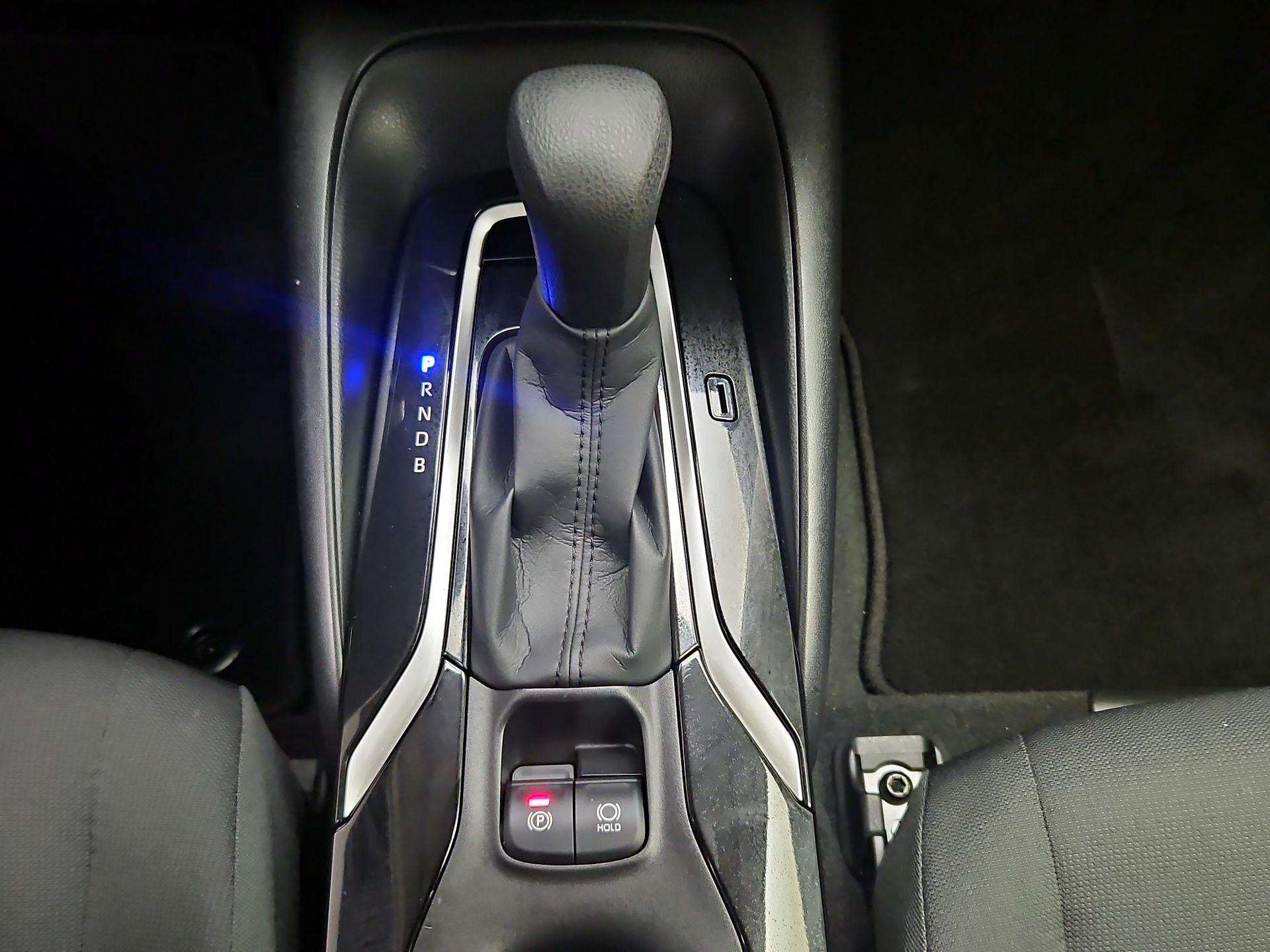 Thumbnail: 2021 Toyota Corolla - 17