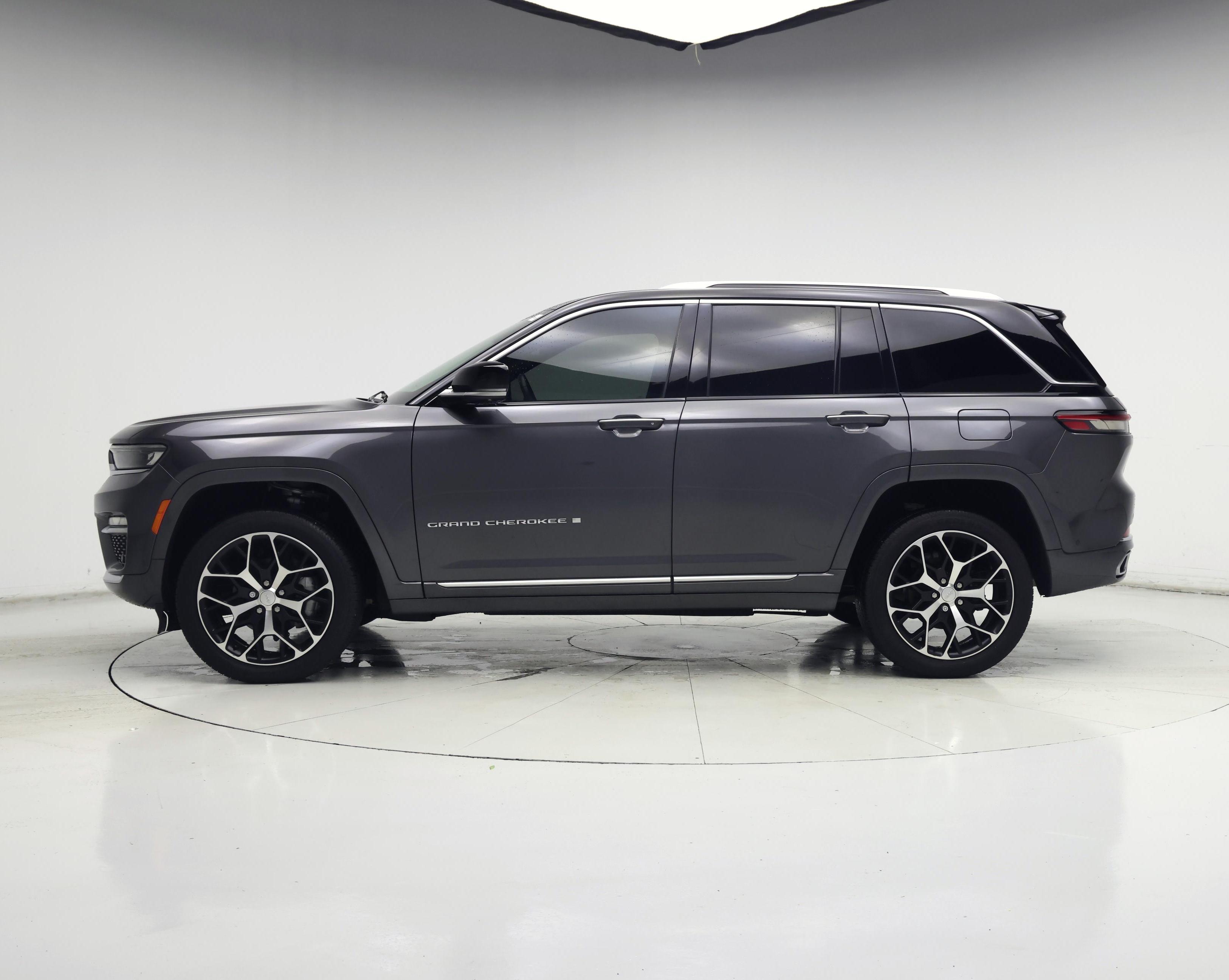 Thumbnail: 2023 Jeep Grand Cherokee - 3