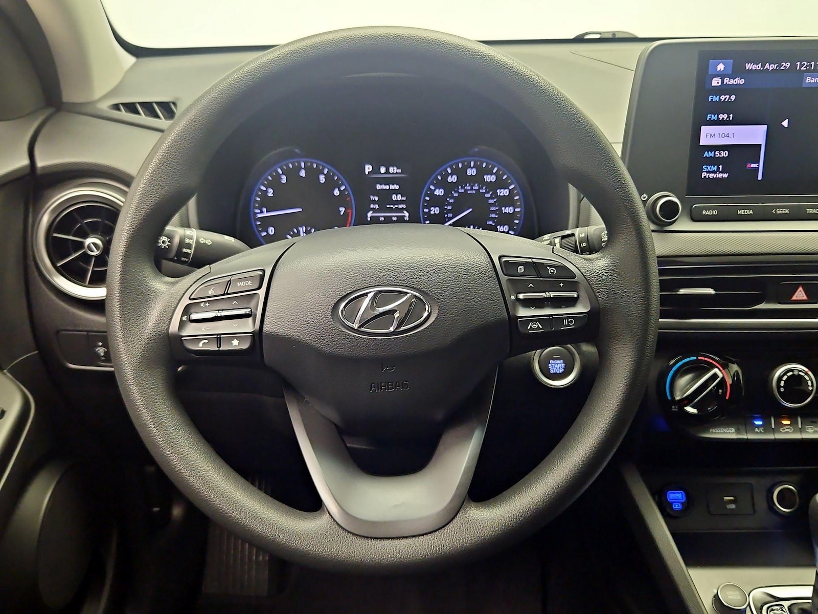2023 Hyundai Kona SEL - Photo 11