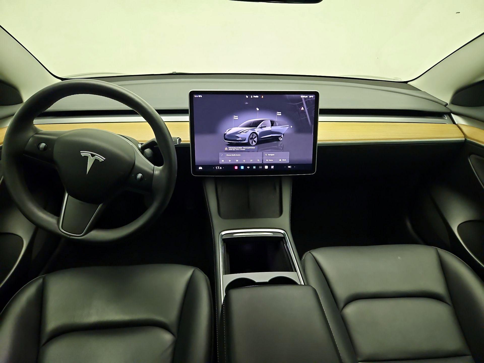 Thumbnail: 2023 Tesla Model 3 - 9