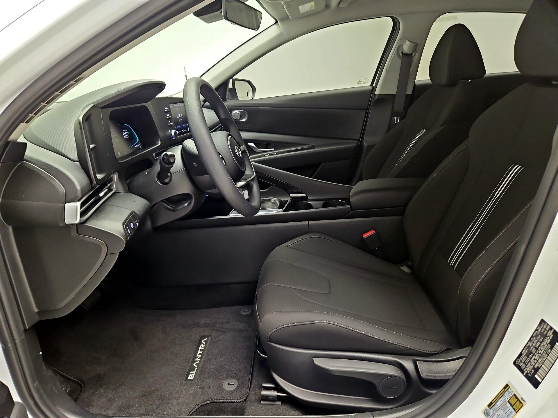 Thumbnail: 2025 Hyundai Elantra - 11