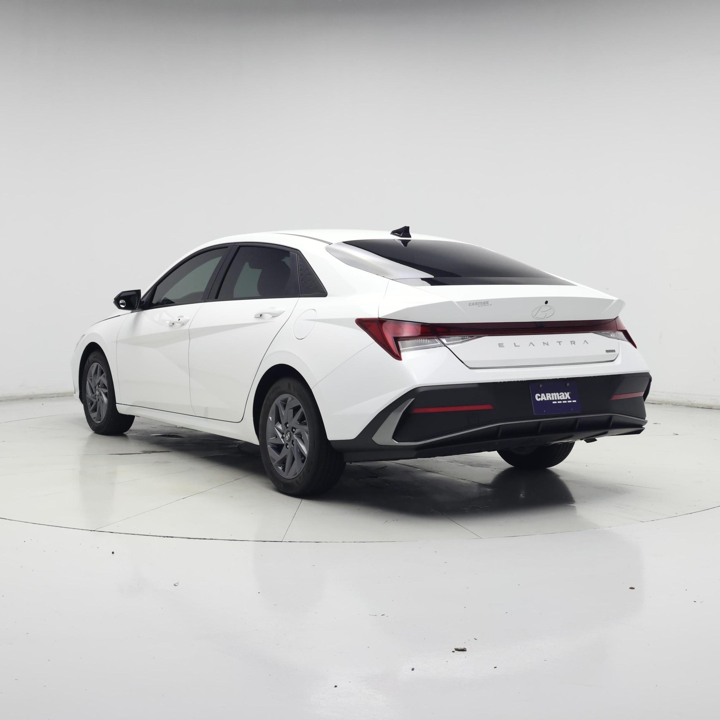 Thumbnail: 2025 Hyundai Elantra - 2
