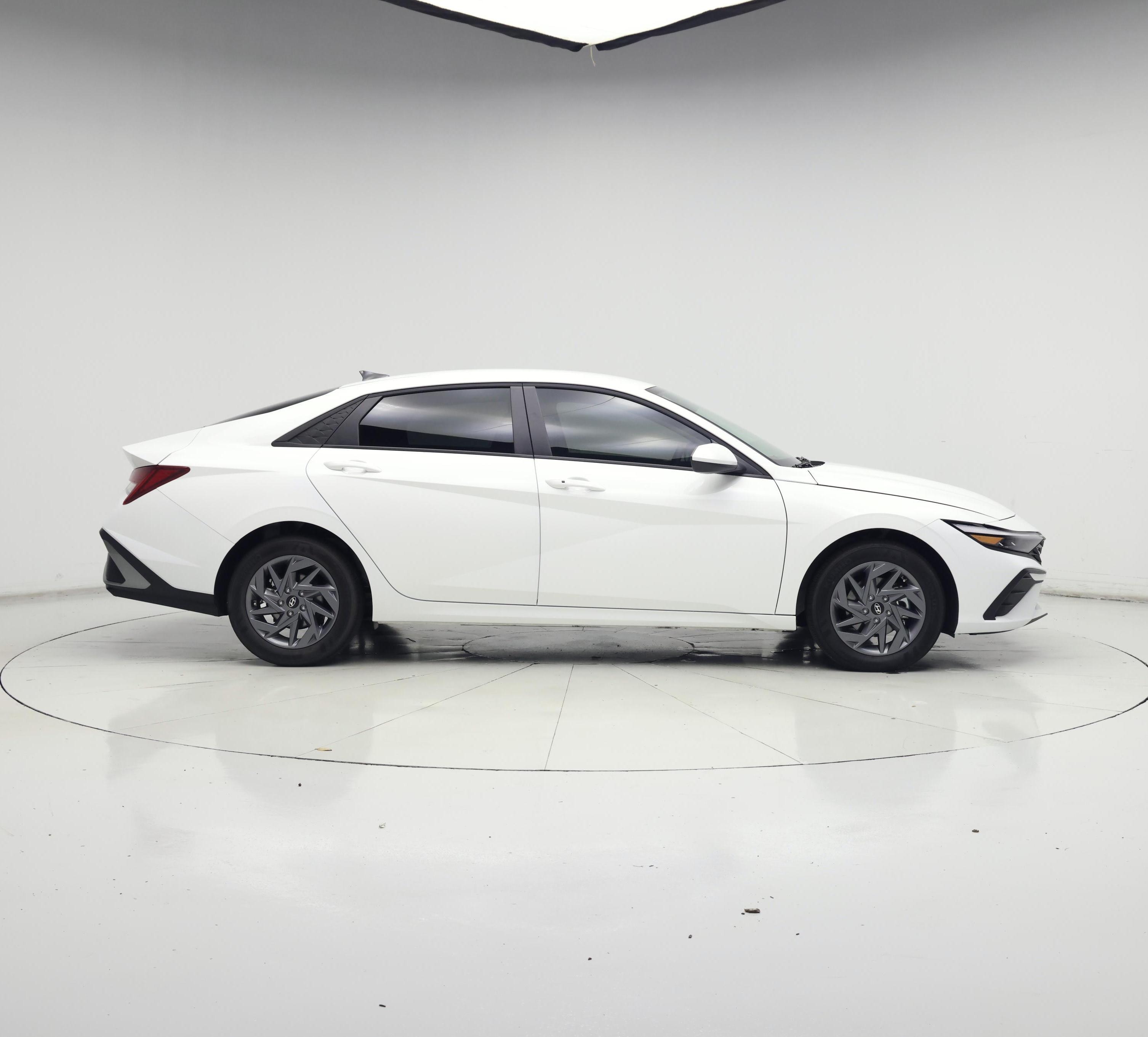 Thumbnail: 2025 Hyundai Elantra - 7