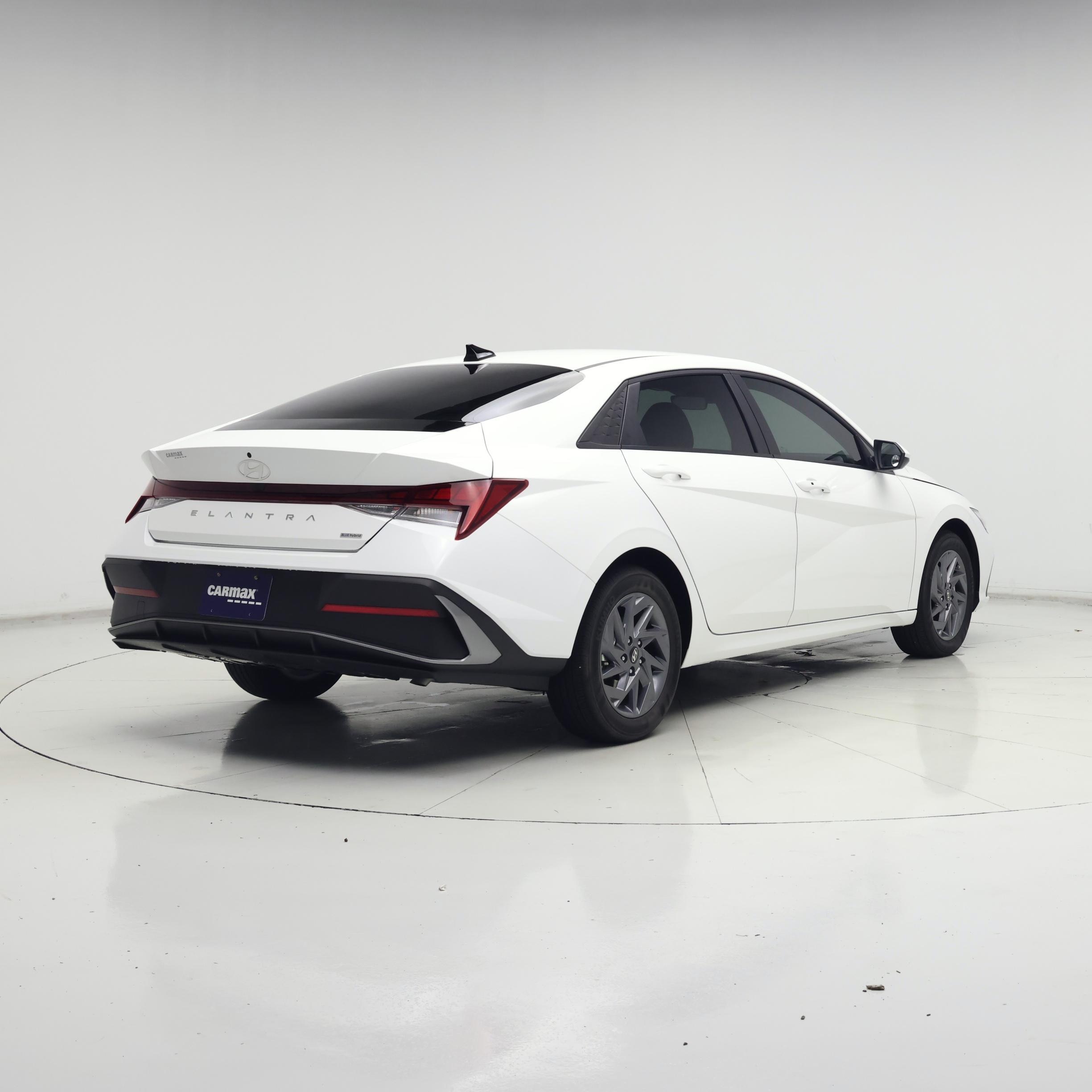 Thumbnail: 2025 Hyundai Elantra - 8