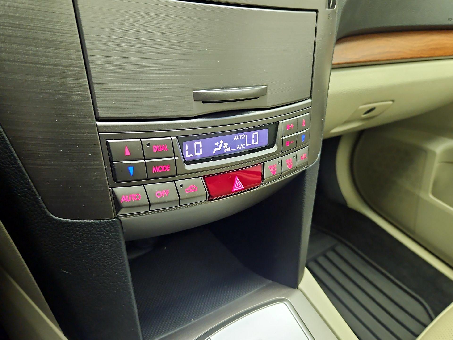 Thumbnail: 2014 Subaru Outback - 16