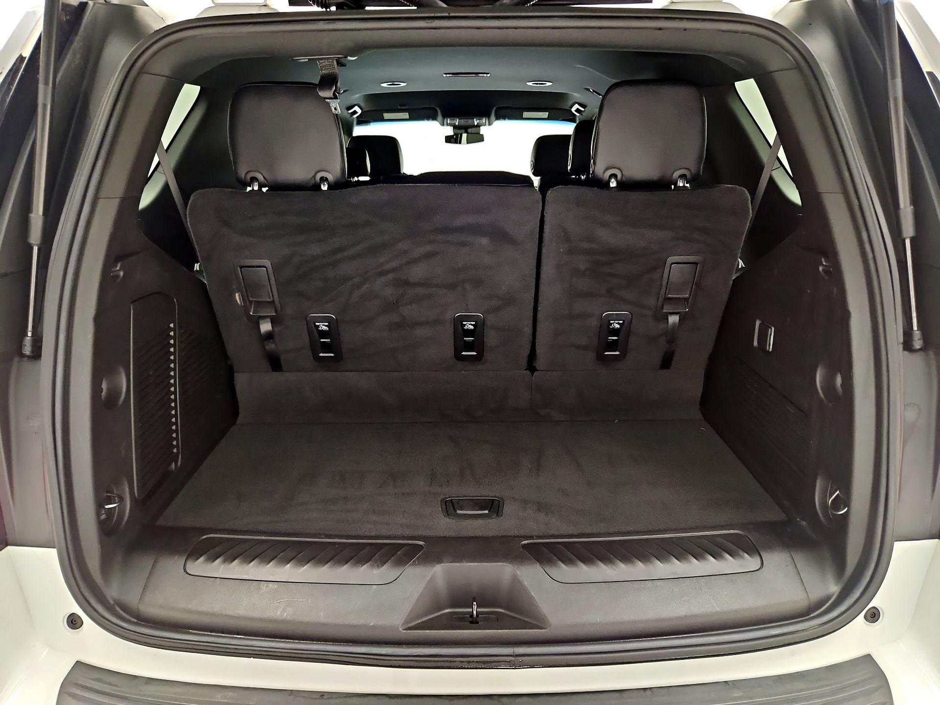 Thumbnail: 2024 Chevrolet Tahoe - 18