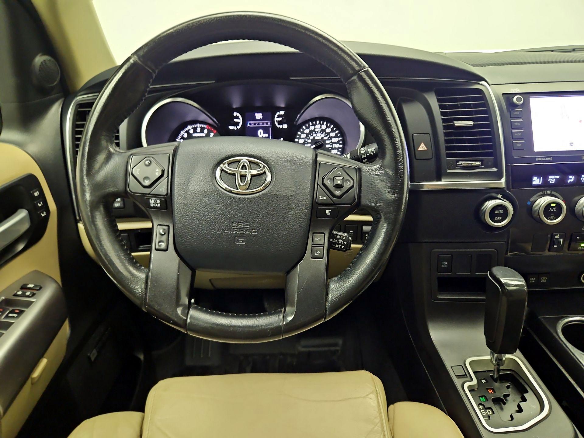 Thumbnail: 2020 Toyota Sequoia - 10