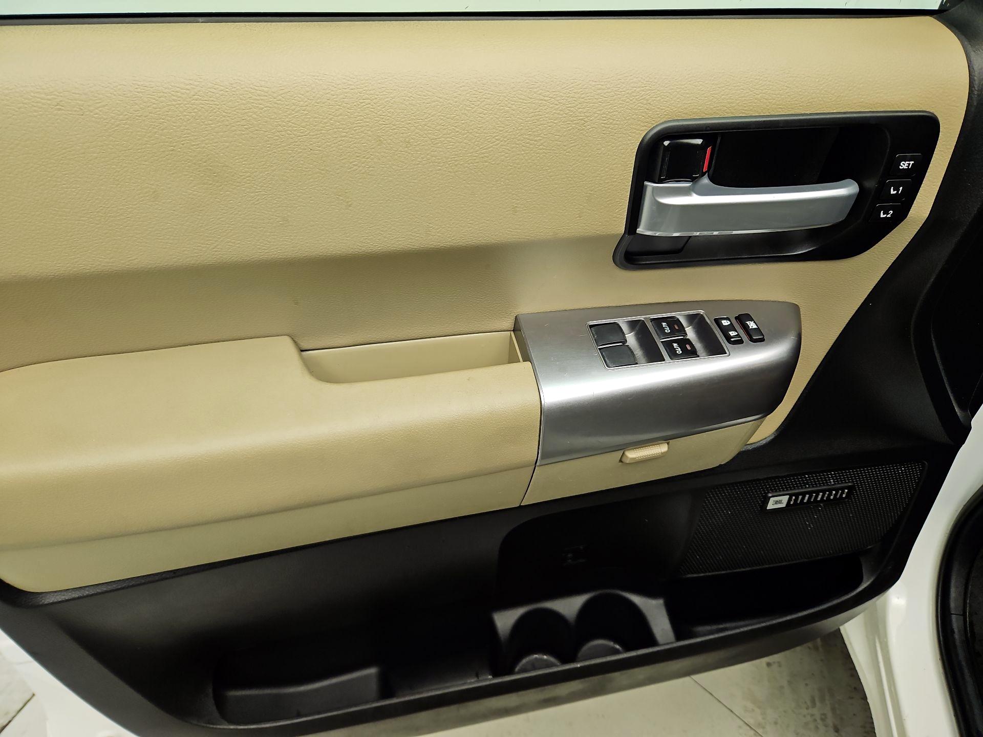Thumbnail: 2020 Toyota Sequoia - 12