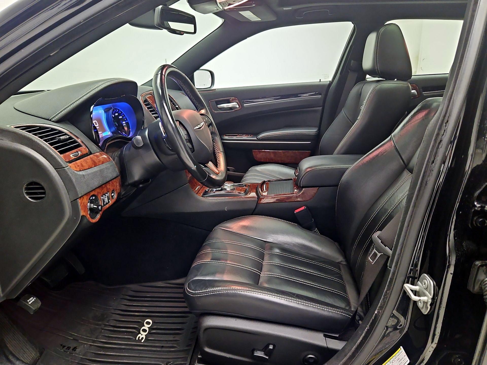 Thumbnail: 2019 Chrysler 300 - 11