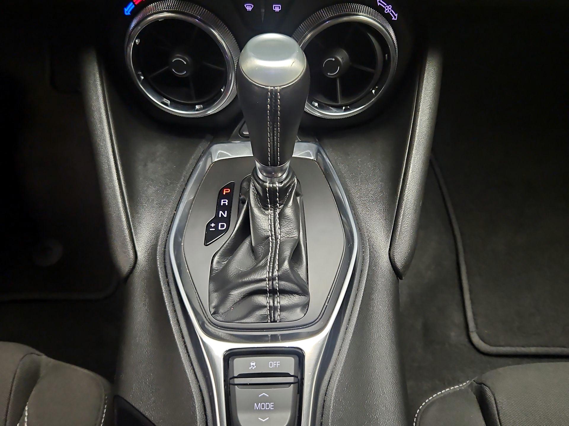 Thumbnail: 2019 Chevrolet Camaro - 17