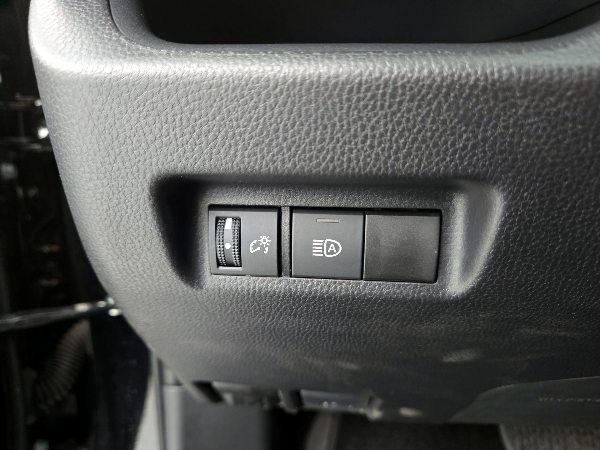 Thumbnail: 2025 Toyota RAV4 - 13