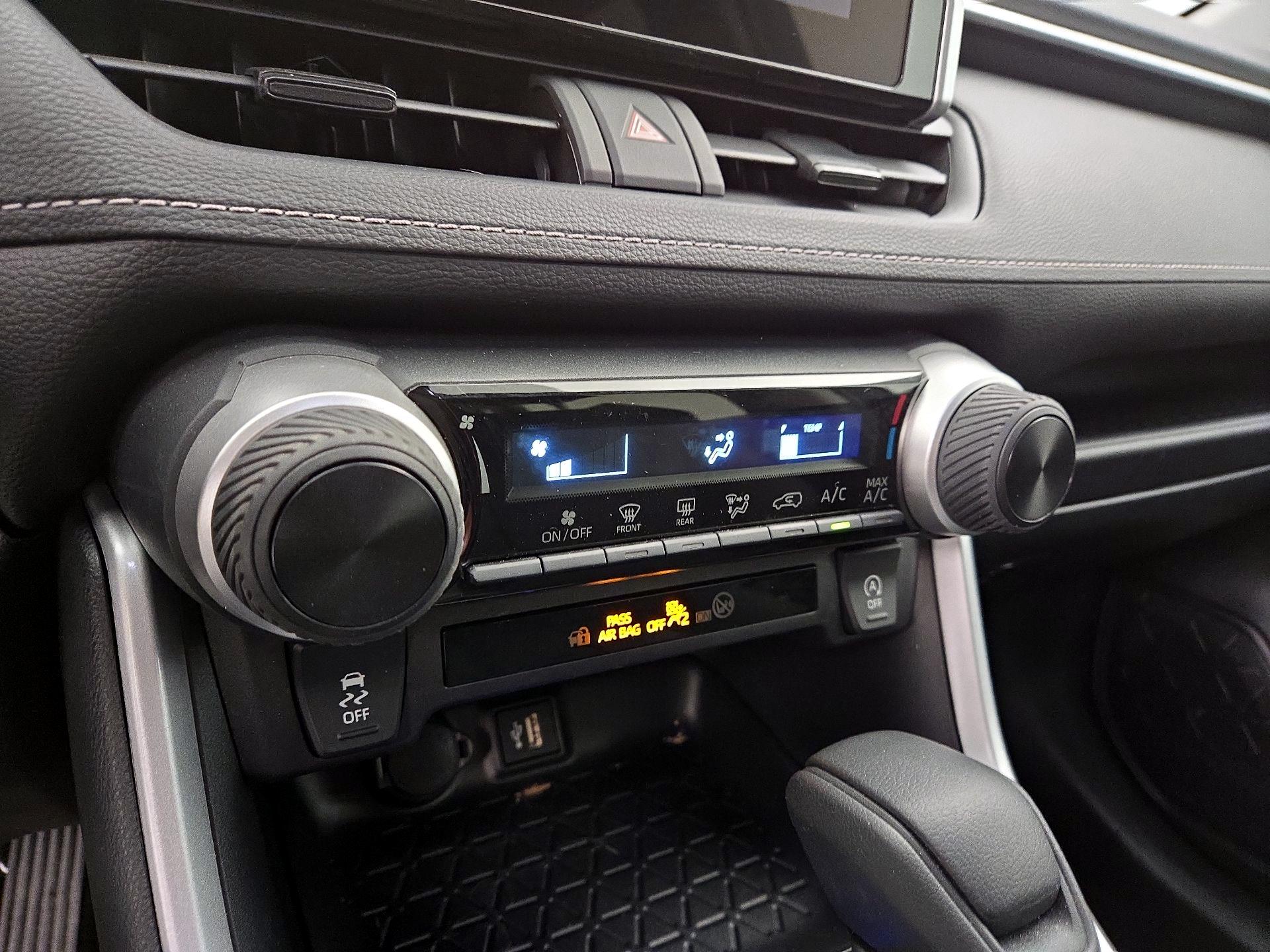 Thumbnail: 2025 Toyota RAV4 - 16