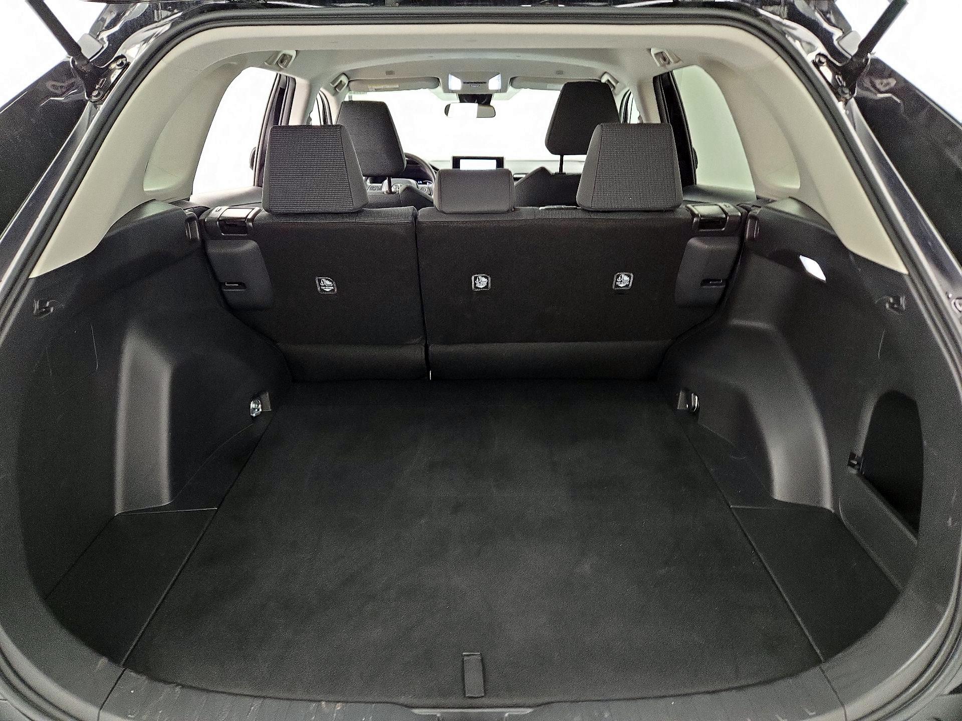 Thumbnail: 2025 Toyota RAV4 - 20