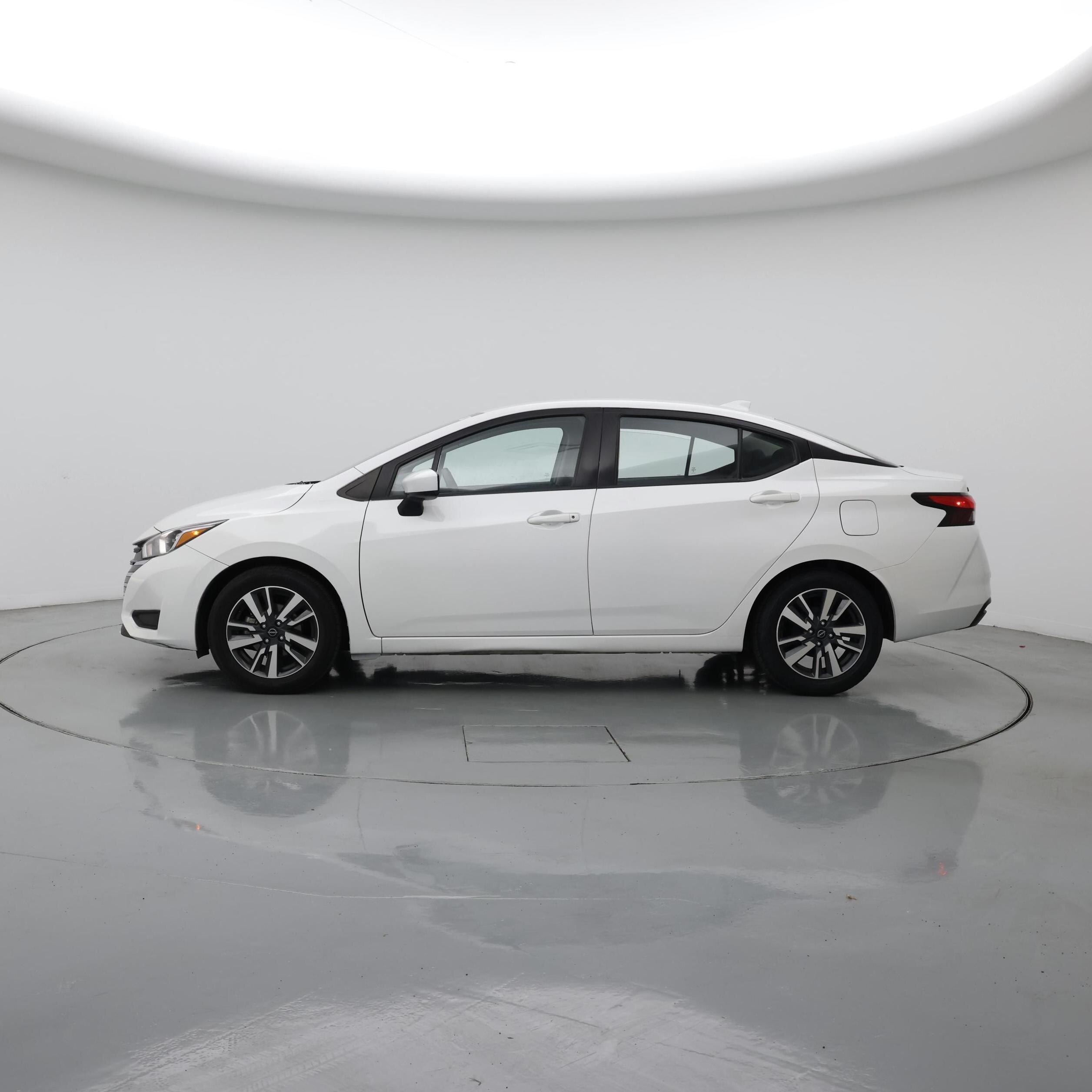 Thumbnail: 2024 Nissan Versa - 3