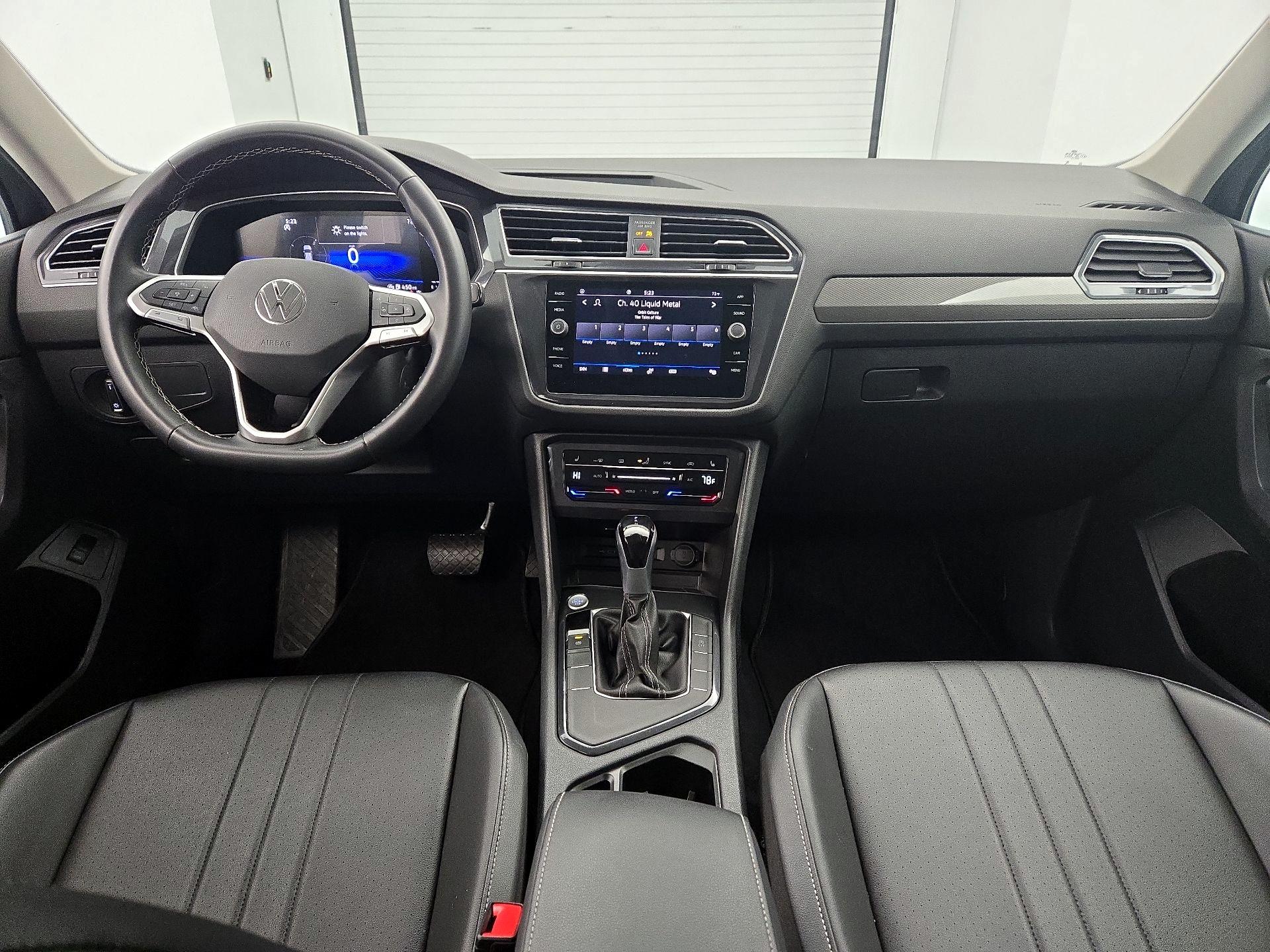 Thumbnail: 2024 Volkswagen Tiguan - 9