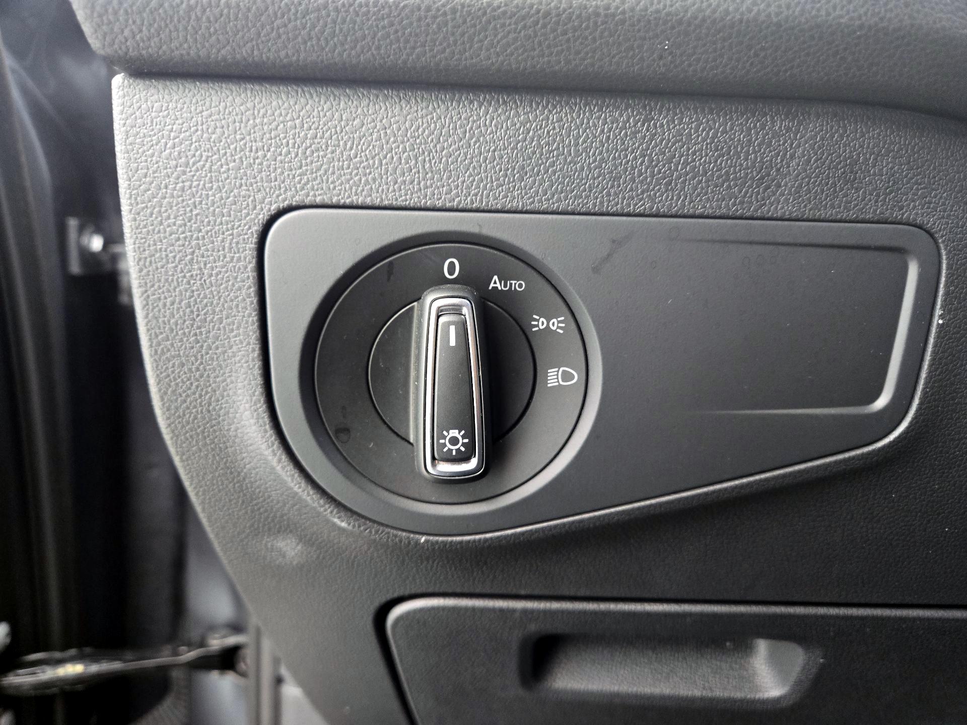 Thumbnail: 2024 Volkswagen Tiguan - 13