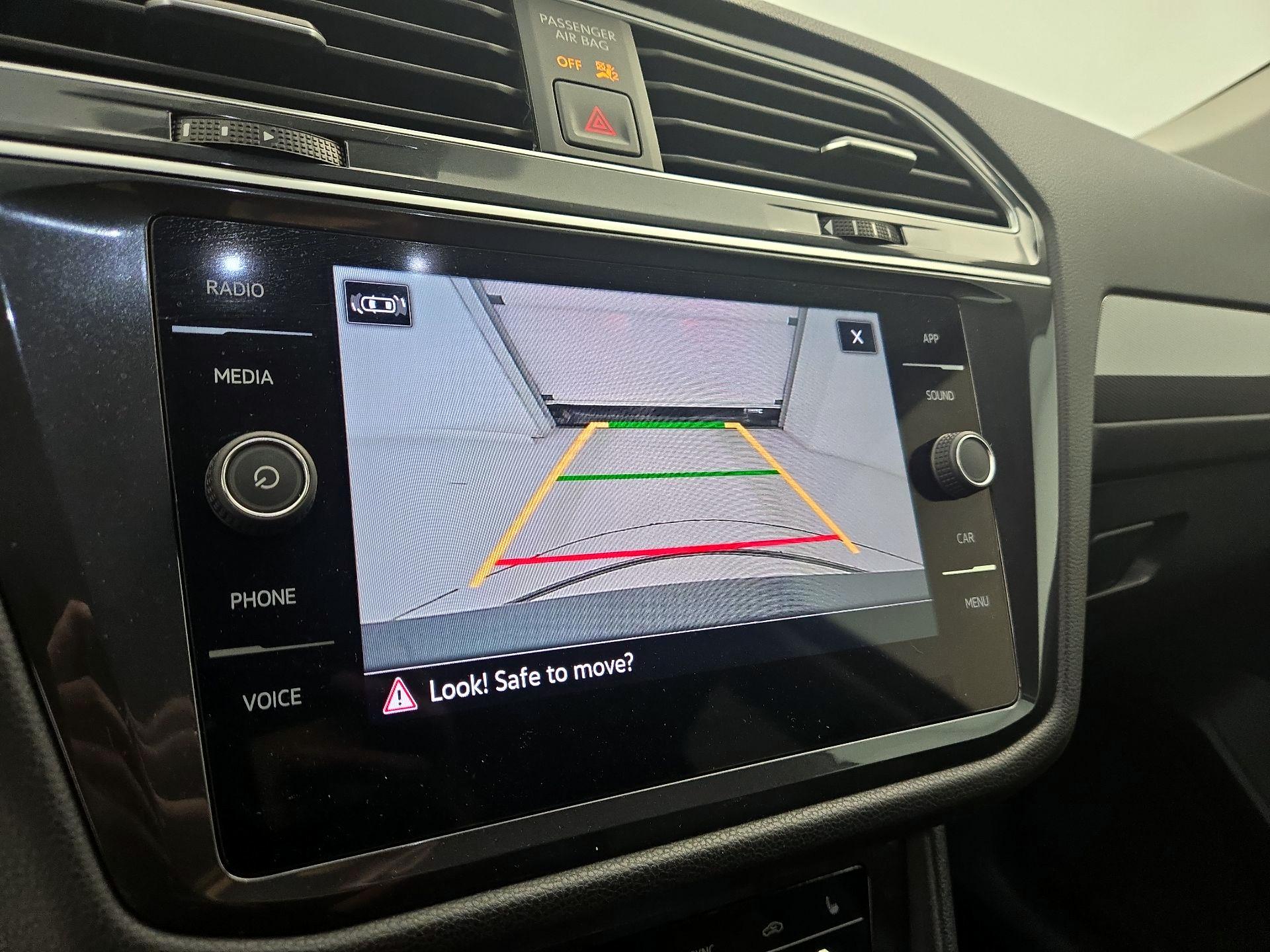 Thumbnail: 2024 Volkswagen Tiguan - 14