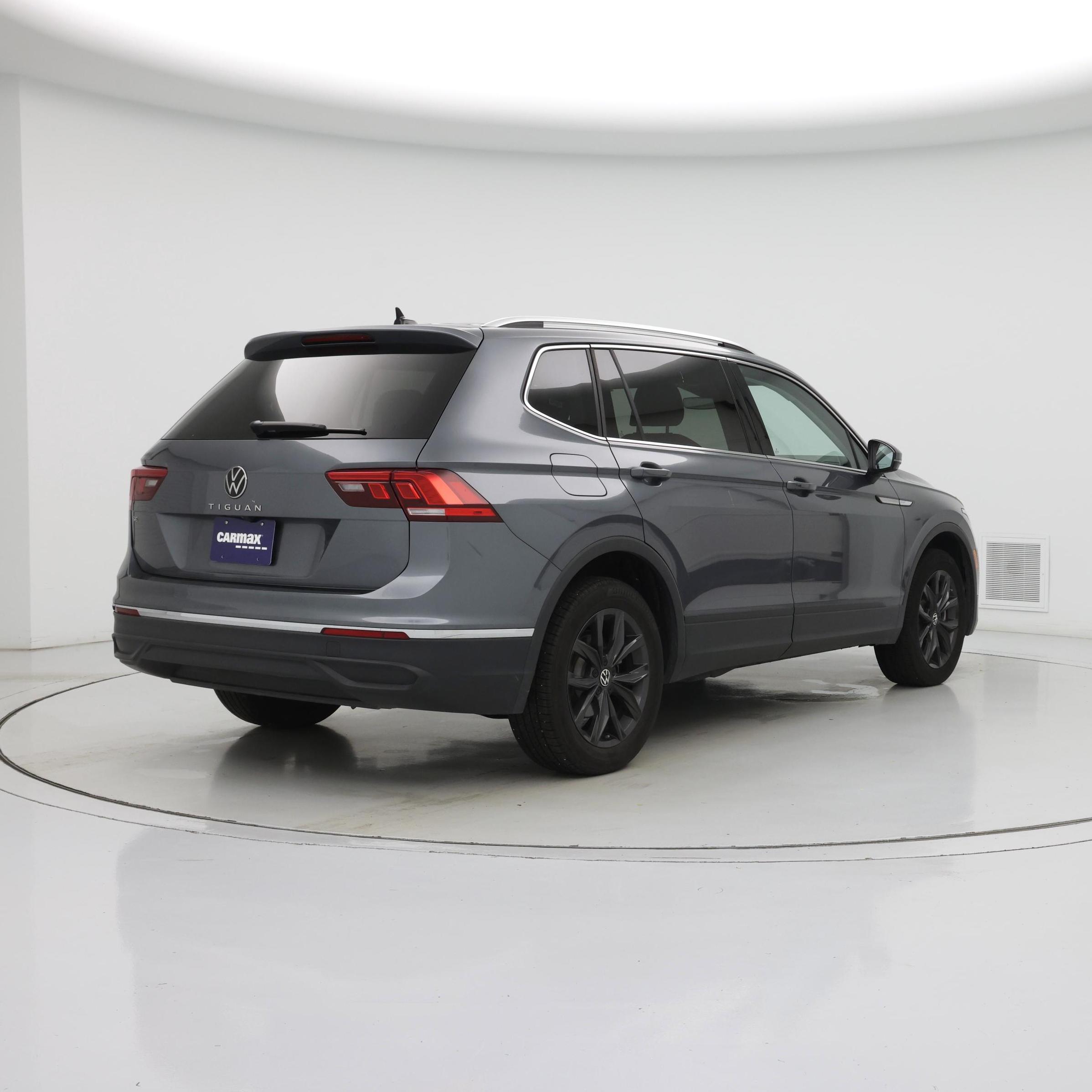 Thumbnail: 2024 Volkswagen Tiguan - 8