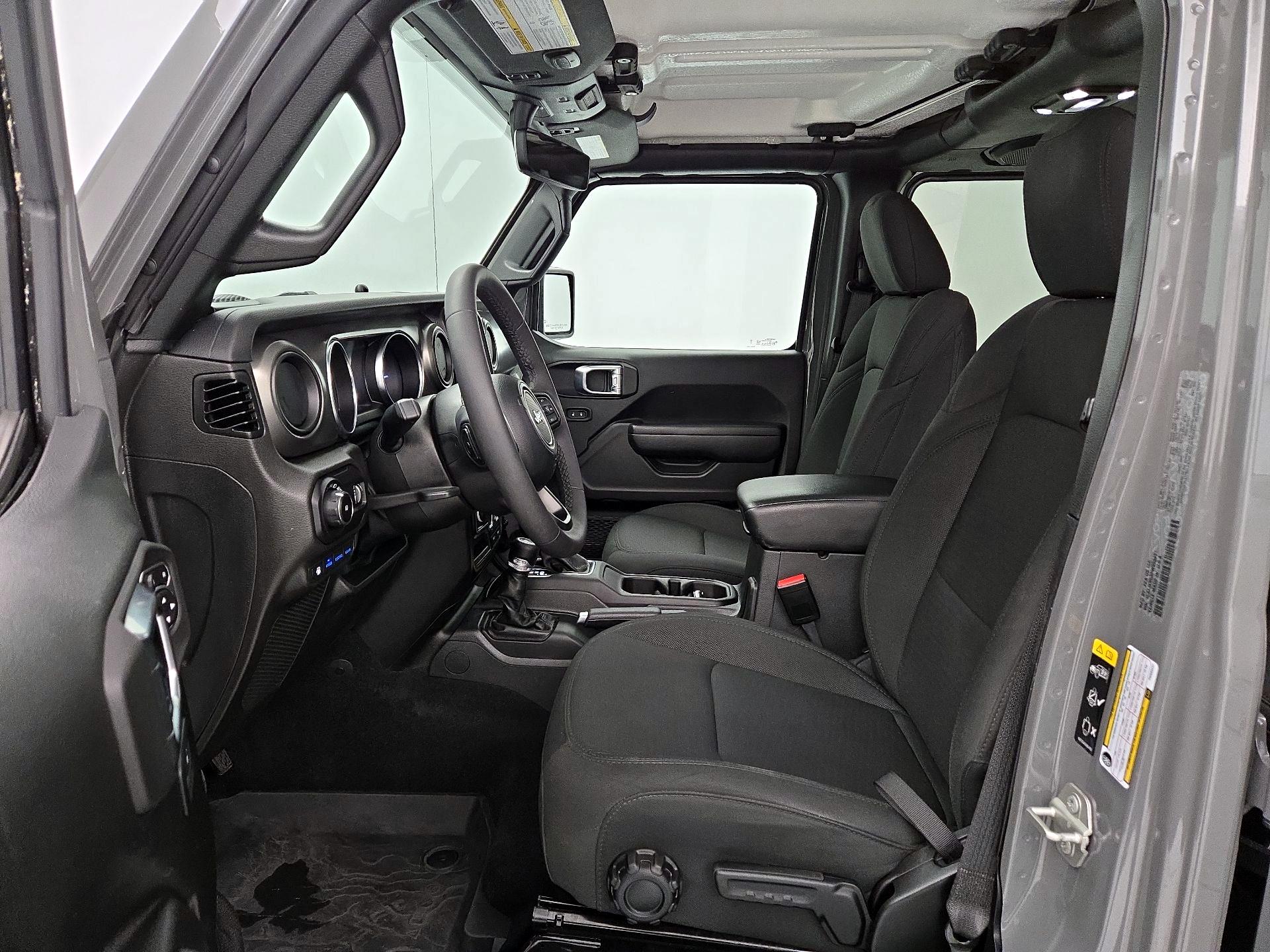 Thumbnail: 2023 Jeep Wrangler - 11