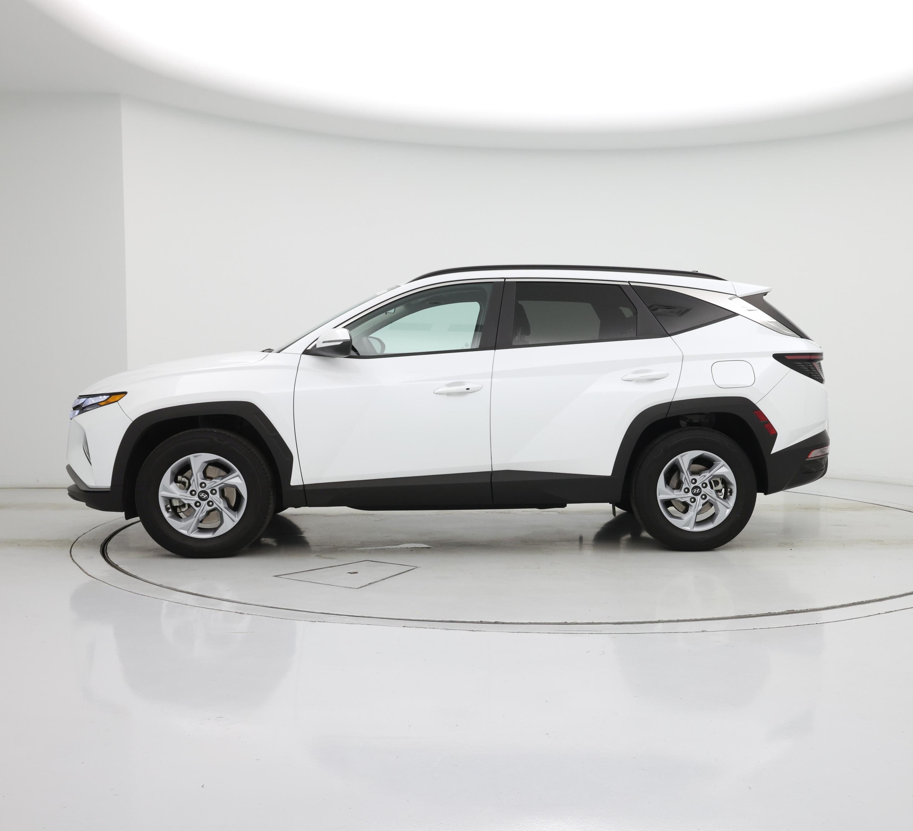 Thumbnail: 2022 Hyundai Tucson - 3