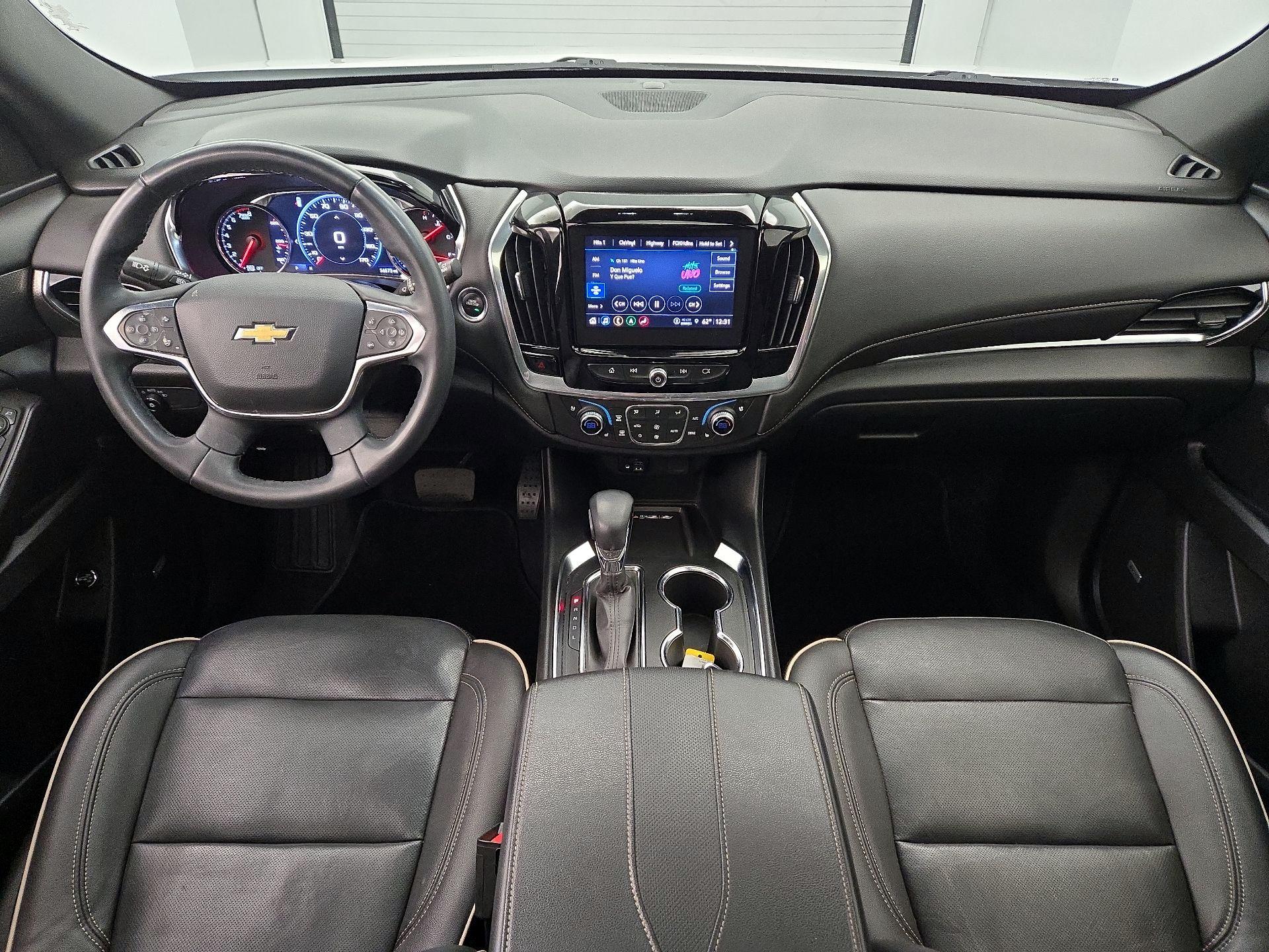 Thumbnail: 2023 Chevrolet Traverse - 9