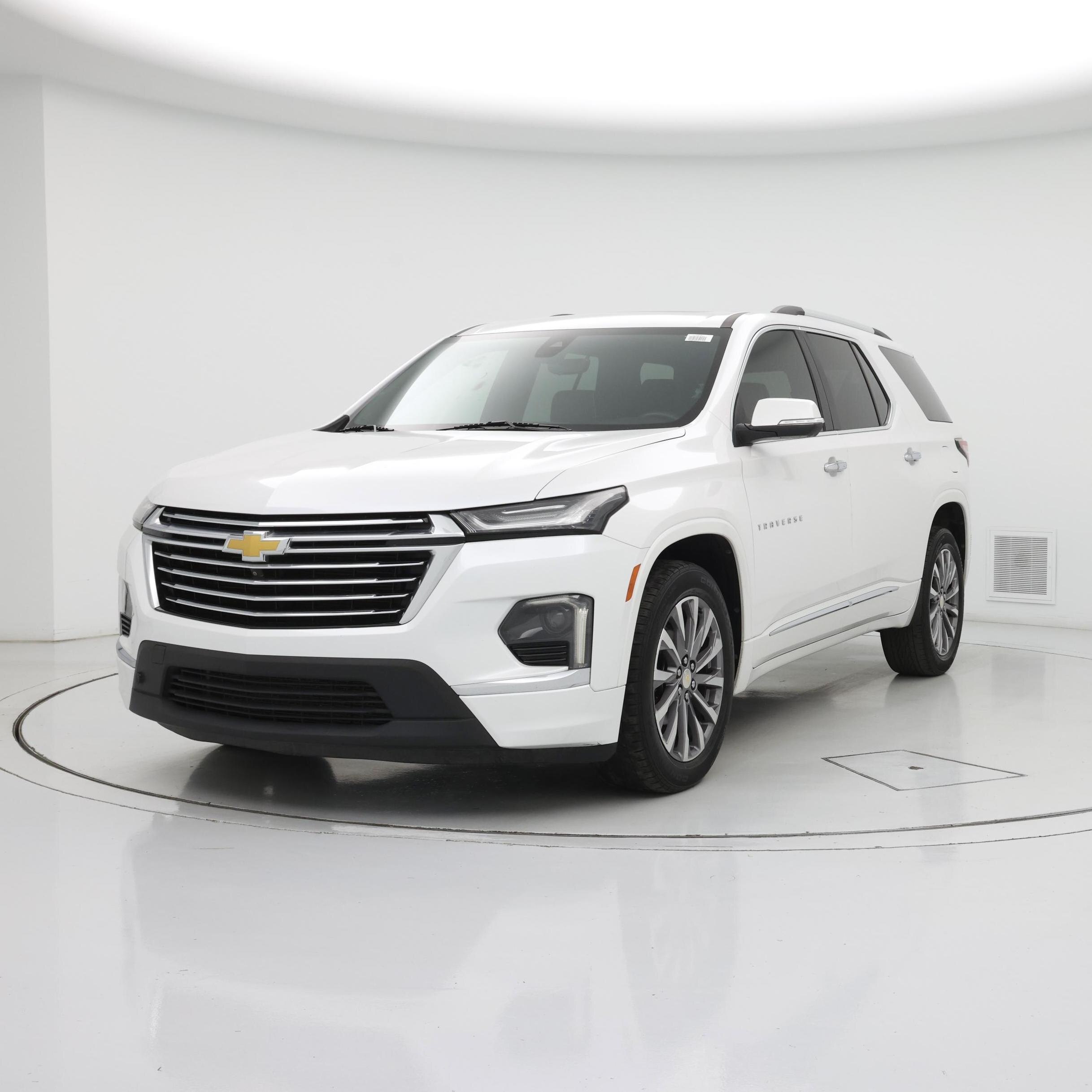 Thumbnail: 2023 Chevrolet Traverse - 4