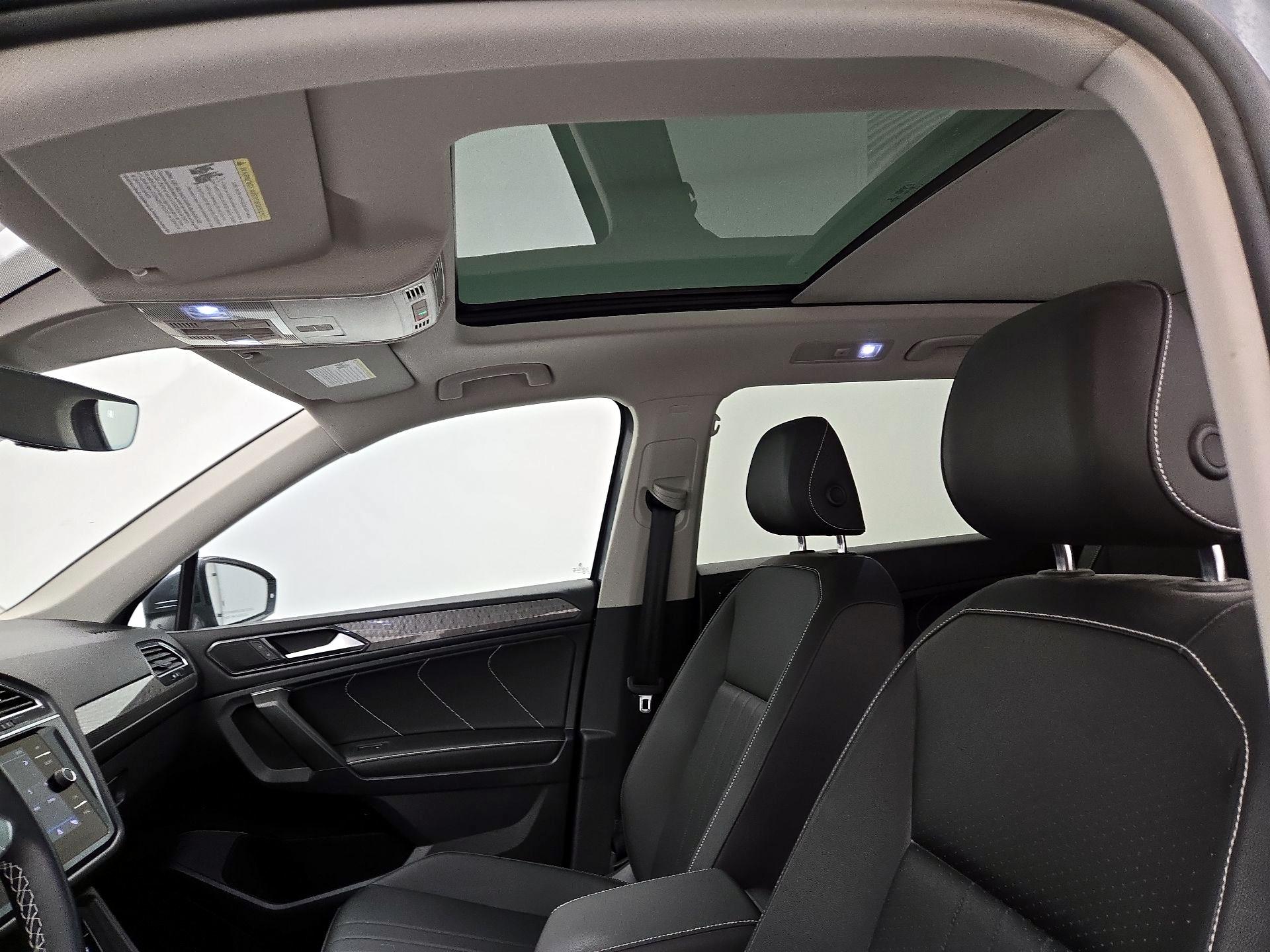 Thumbnail: 2023 Volkswagen Tiguan - 19