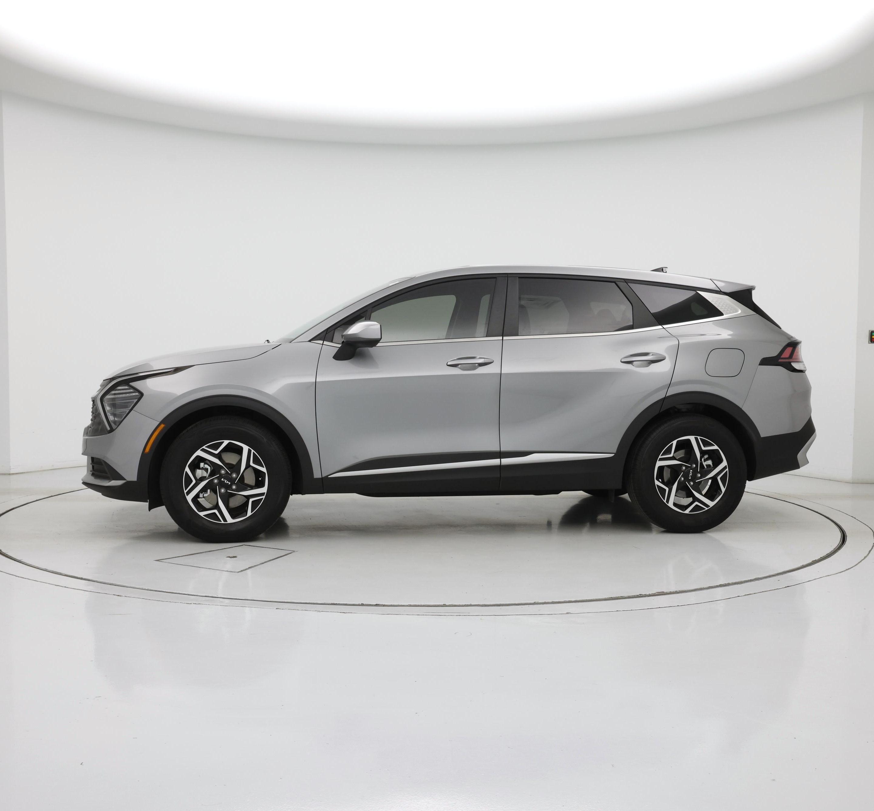 Thumbnail: 2025 Kia Sportage - 3