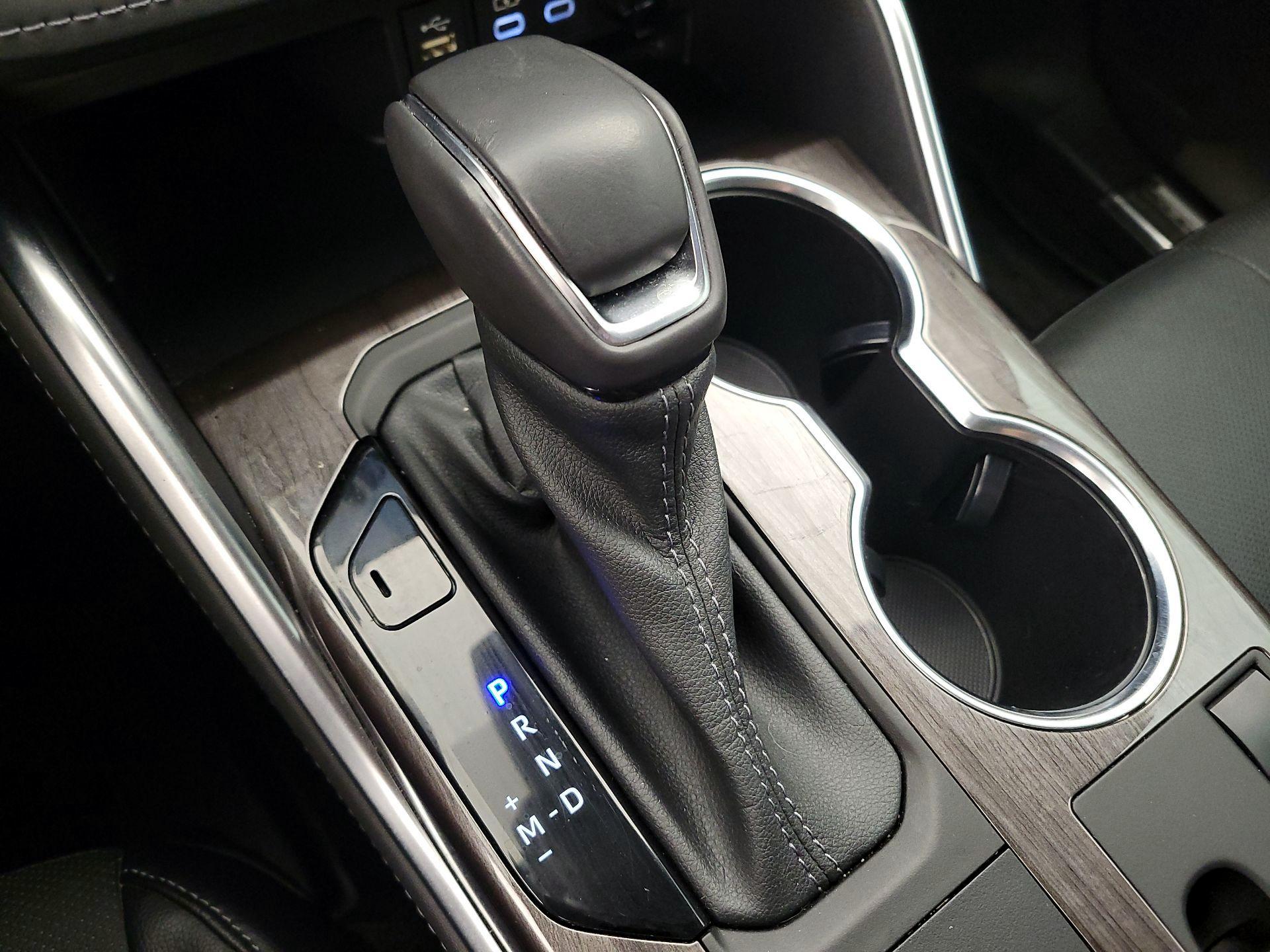 Thumbnail: 2023 Toyota Highlander - 17