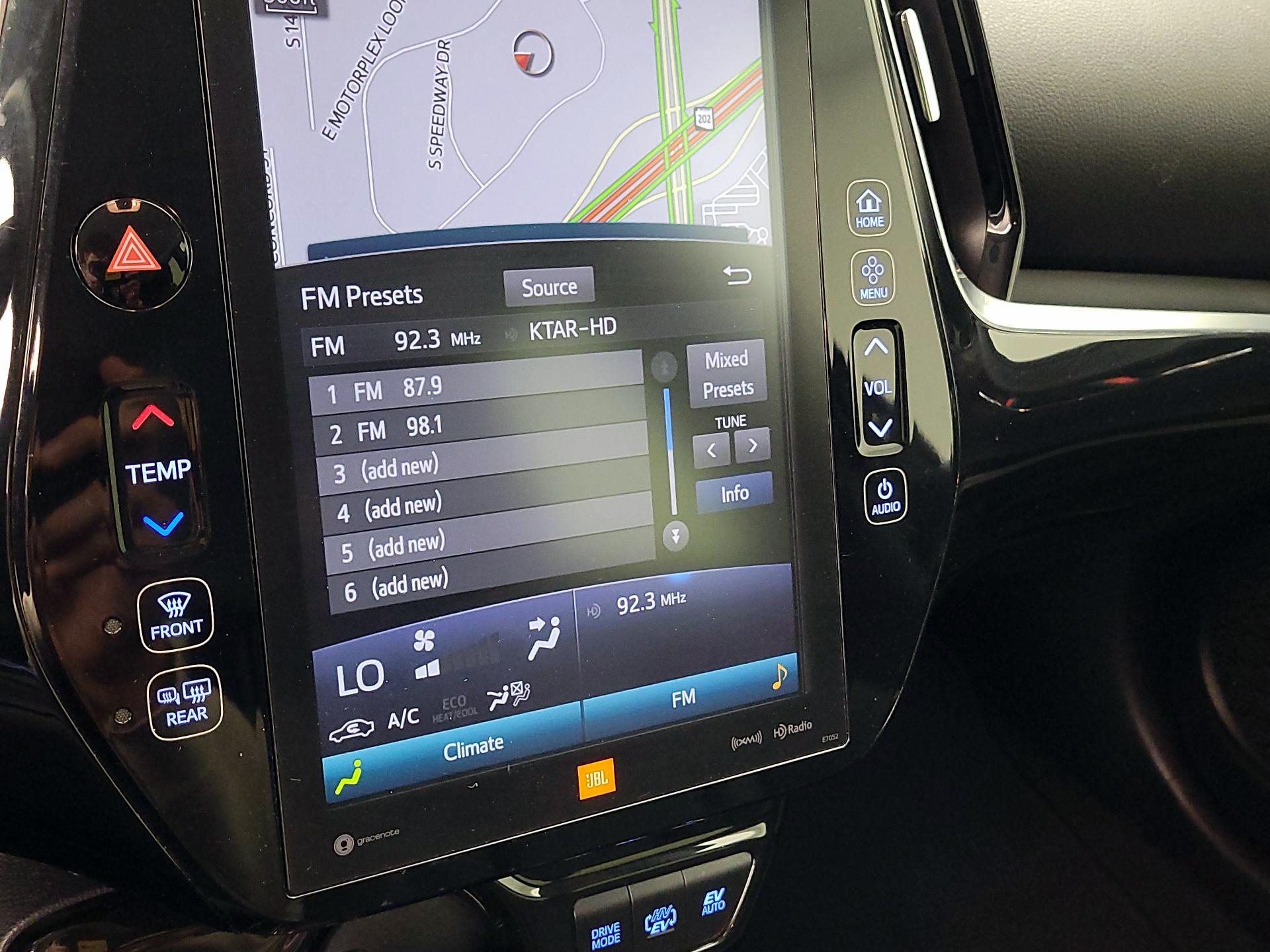 Thumbnail: 2019 Toyota Prius Prime - 16