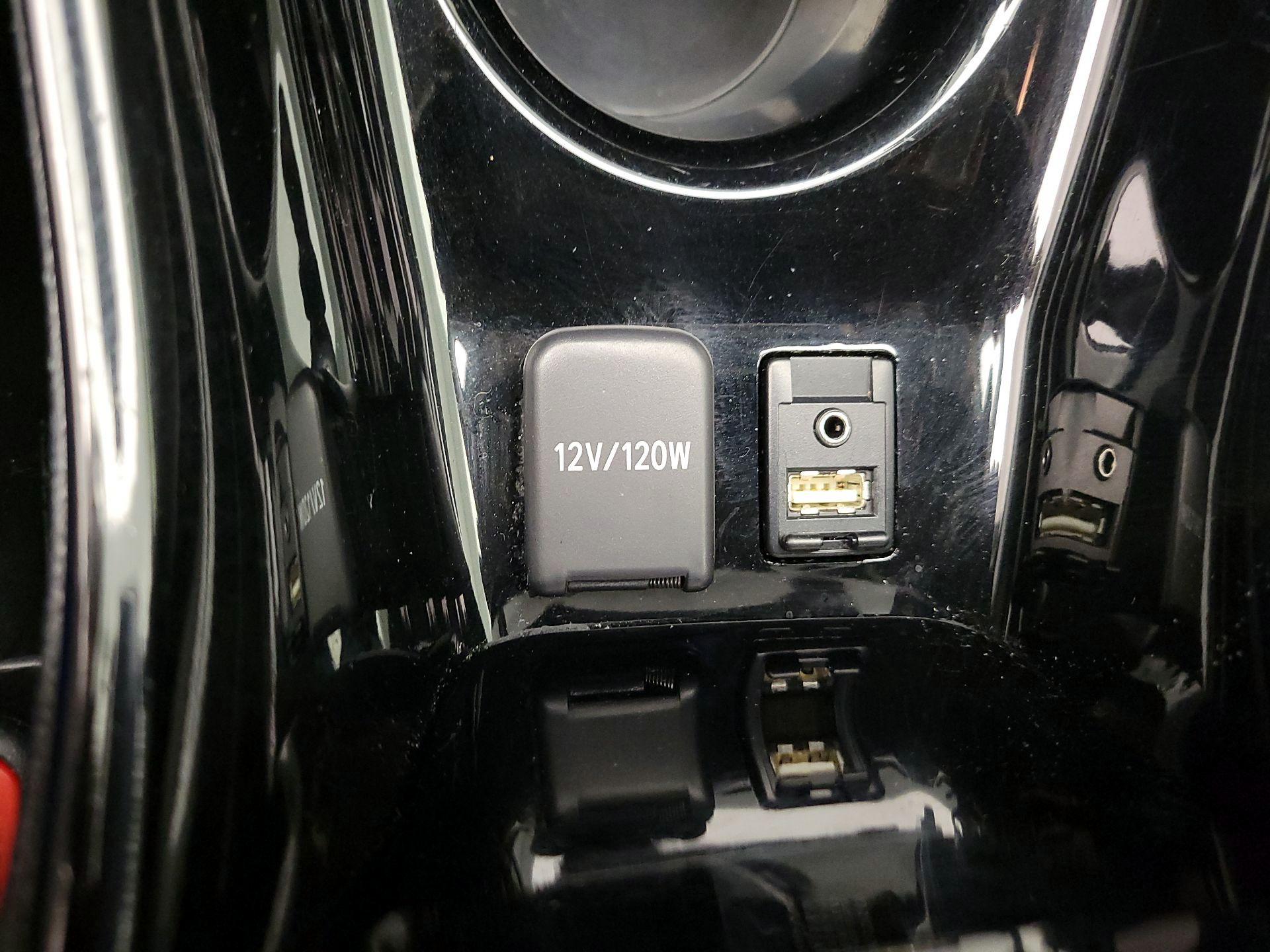 Thumbnail: 2019 Toyota Prius Prime - 19