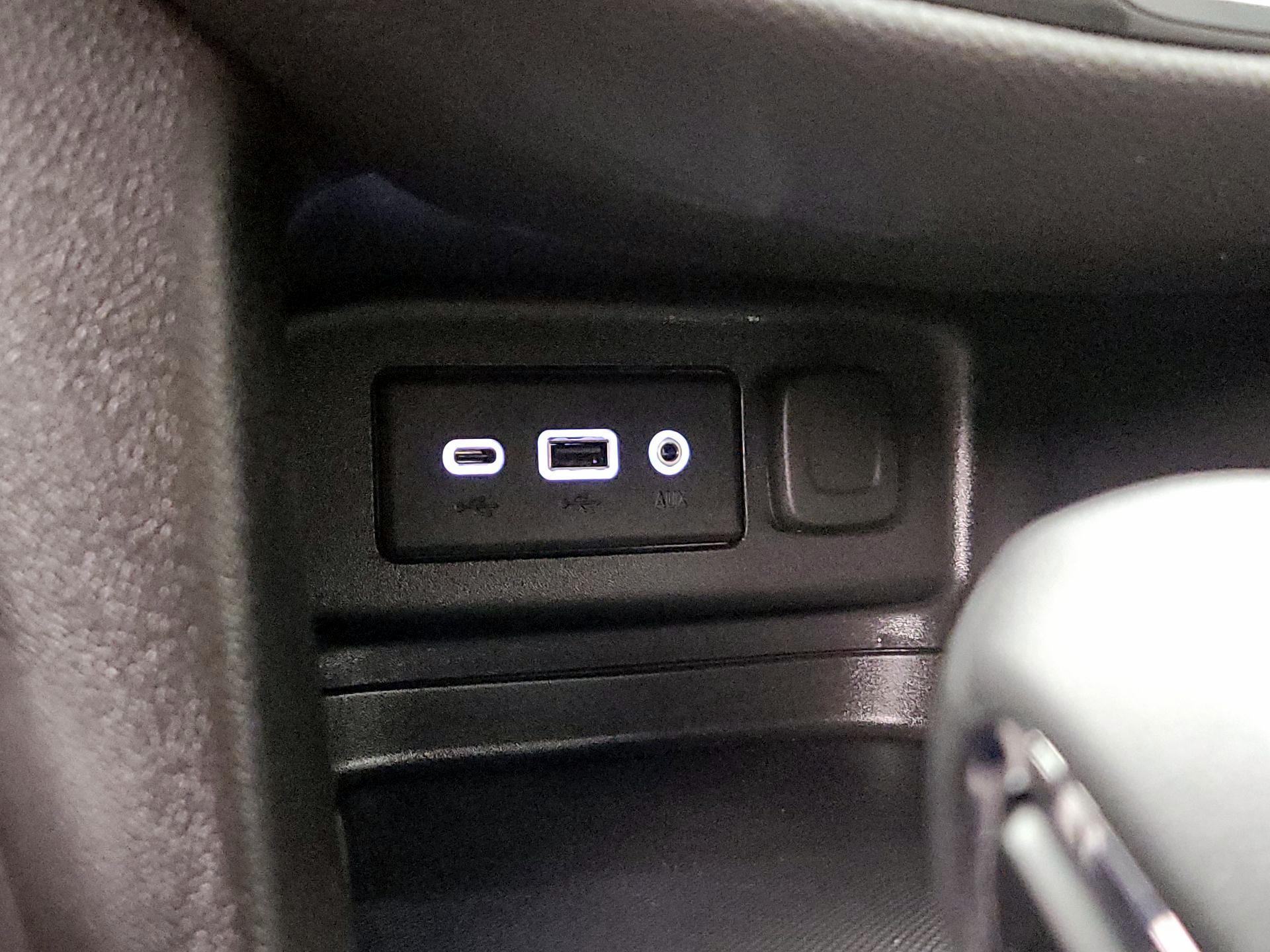 Thumbnail: 2024 Chevrolet Equinox - 18