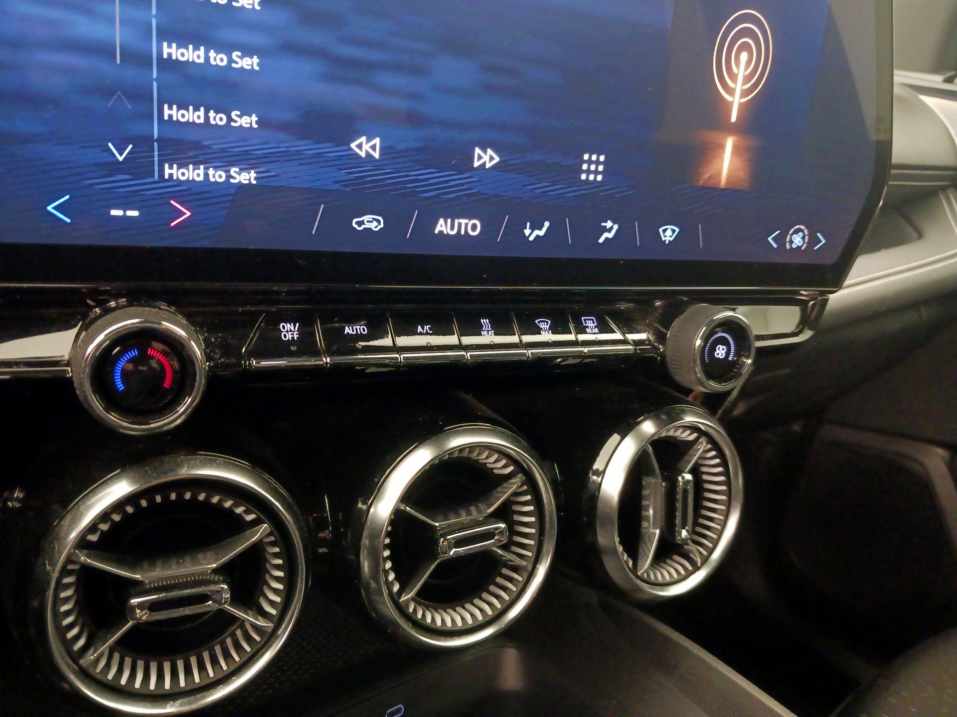 Thumbnail: 2025 Chevrolet Blazer EV - 16