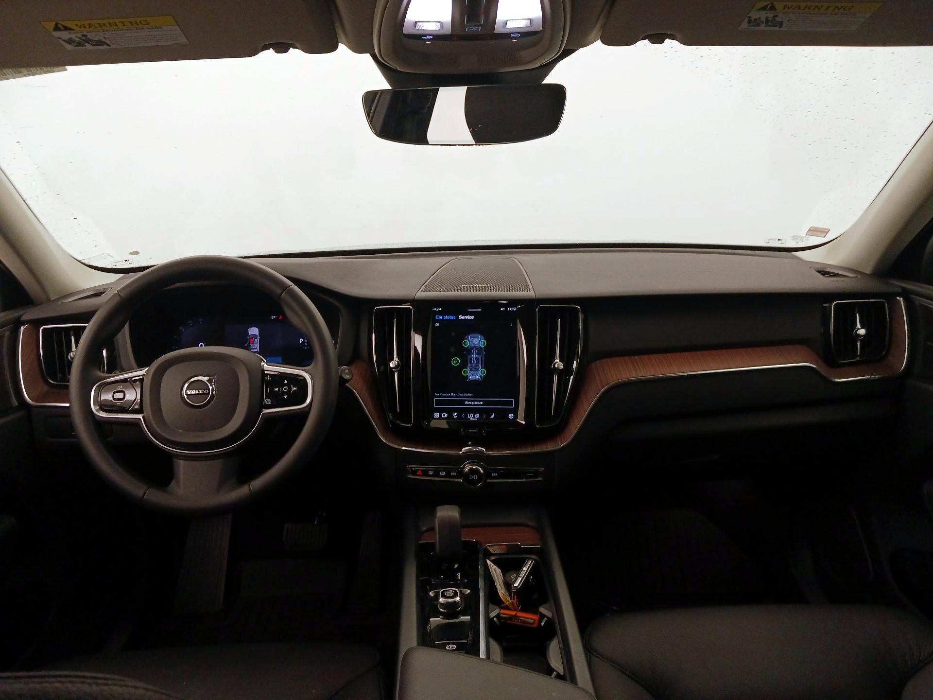 Thumbnail: 2024 Volvo XC60 - 9