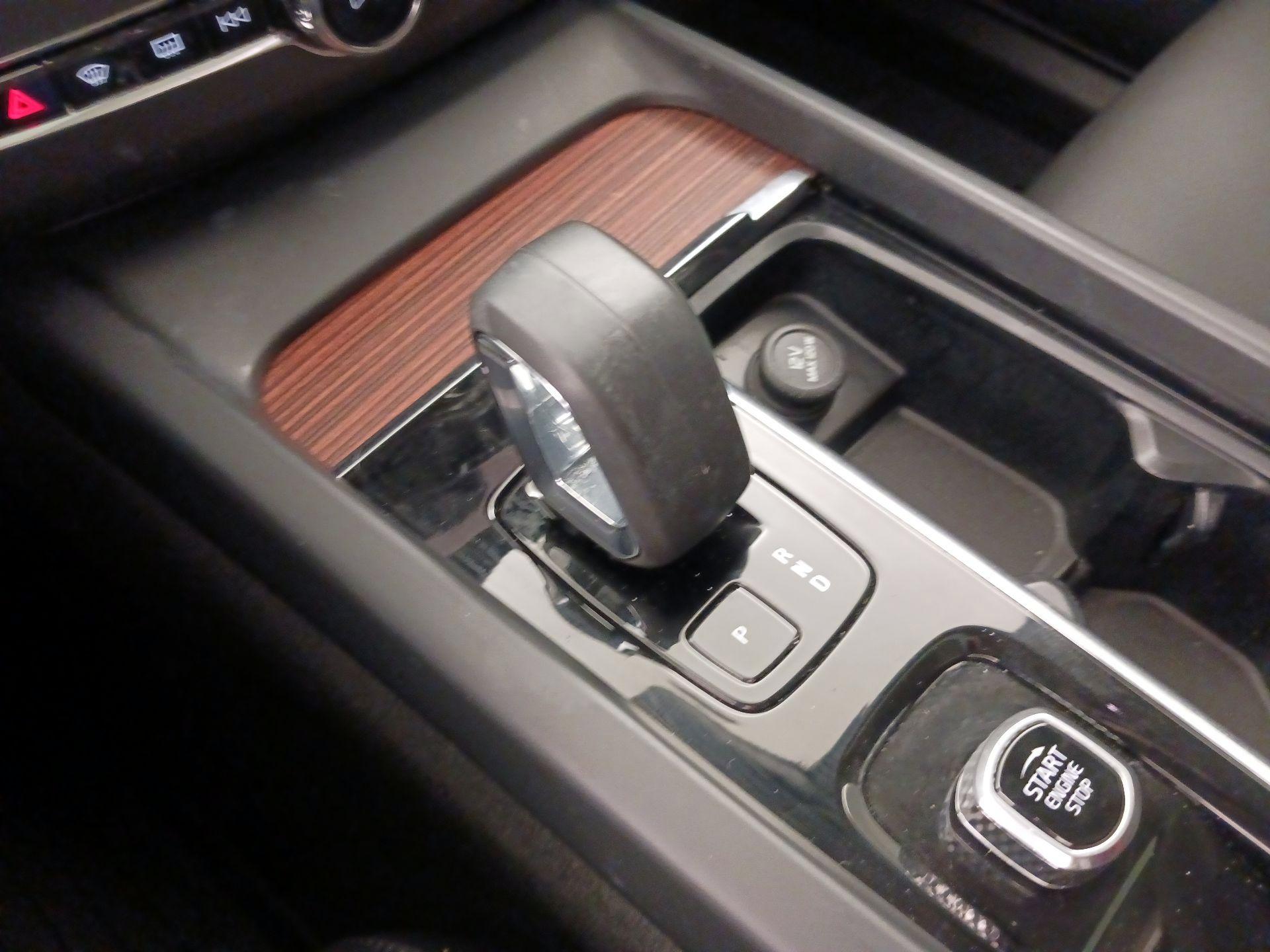 Thumbnail: 2024 Volvo XC60 - 18