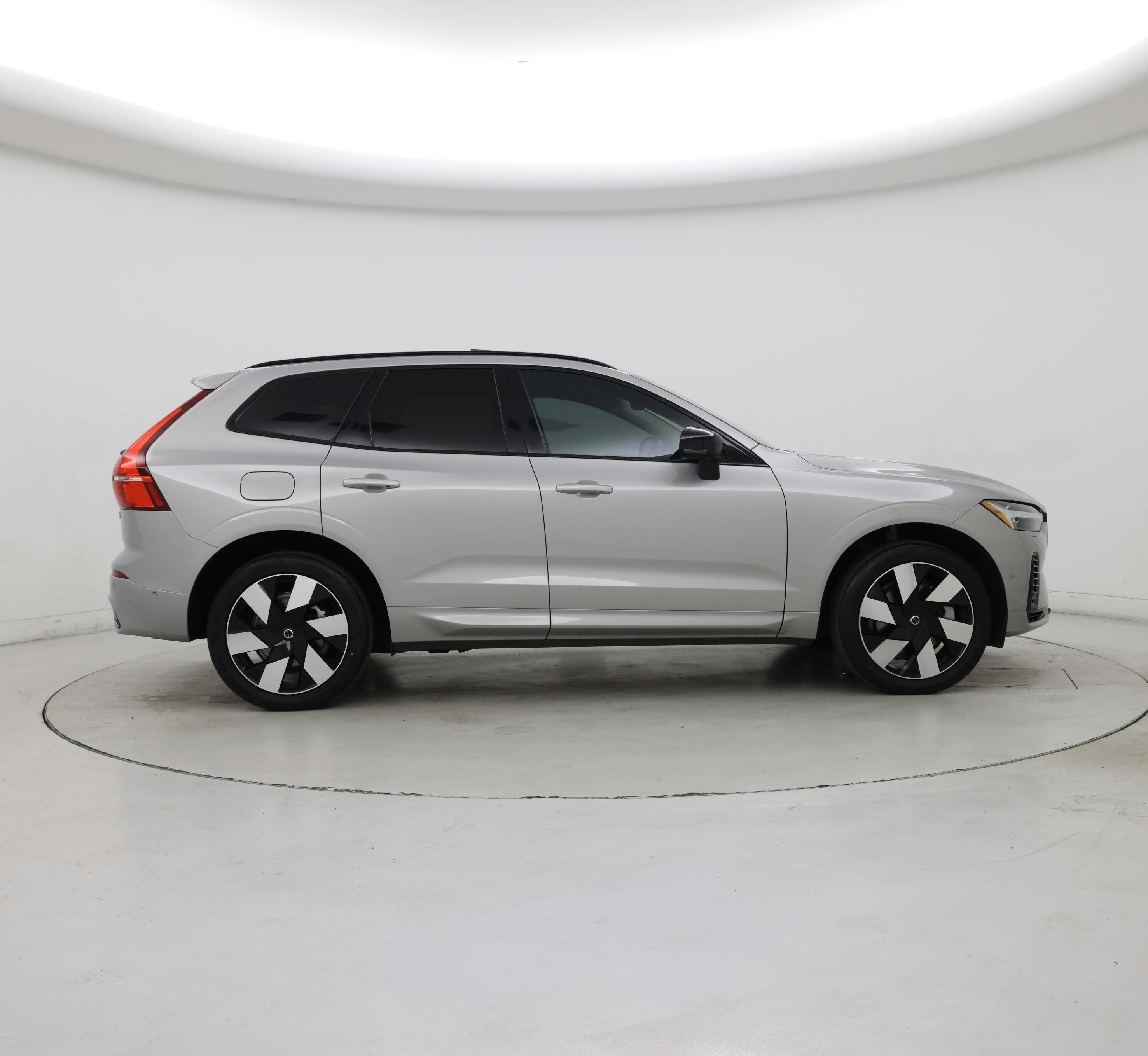 Thumbnail: 2024 Volvo XC60 - 7