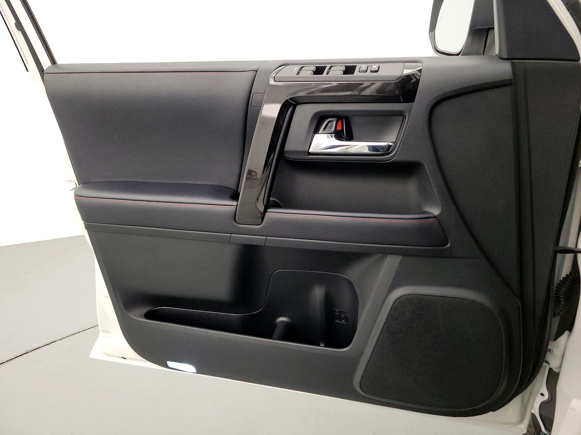 Thumbnail: 2023 Toyota 4Runner - 12