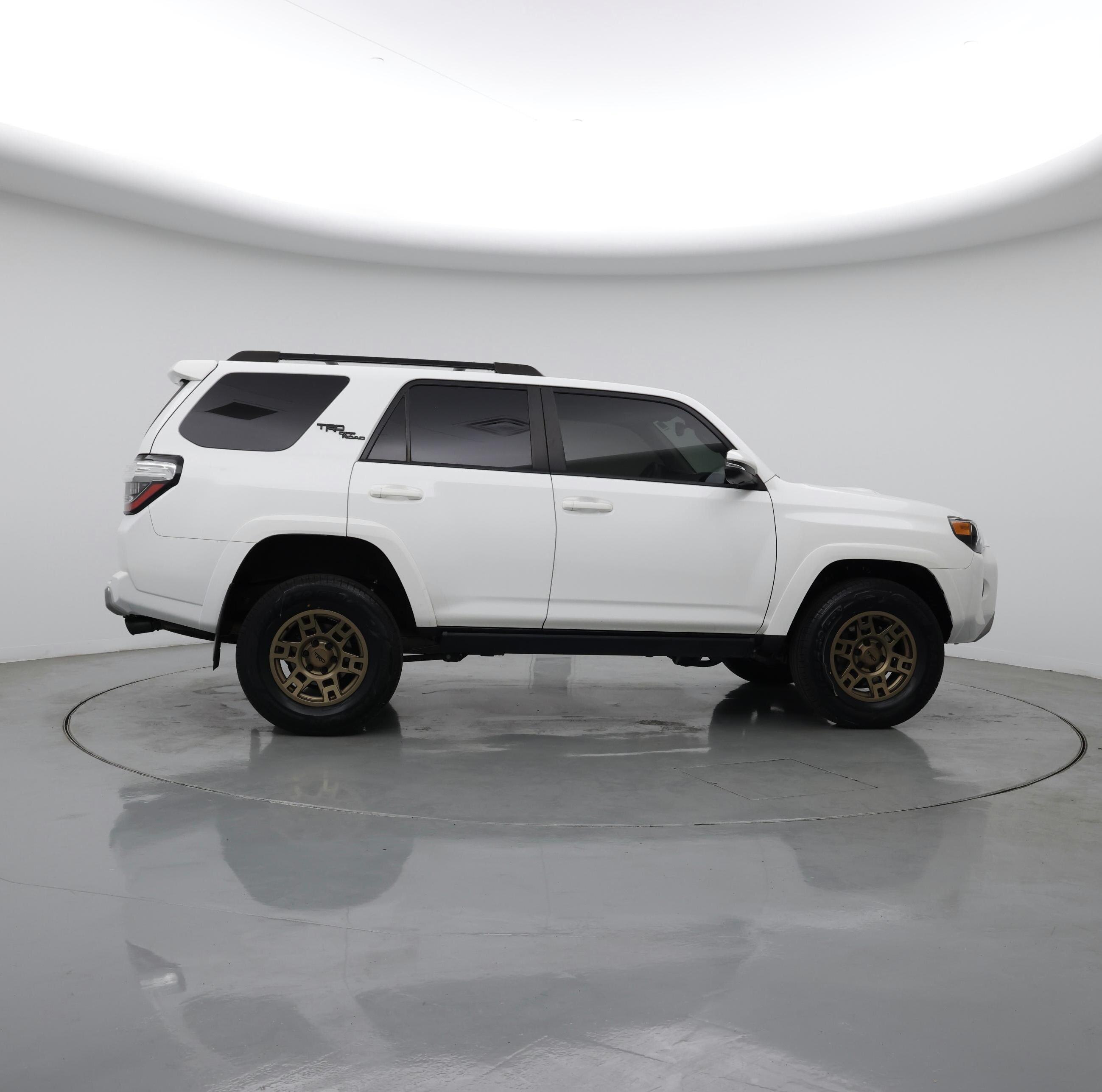 Thumbnail: 2023 Toyota 4Runner - 7