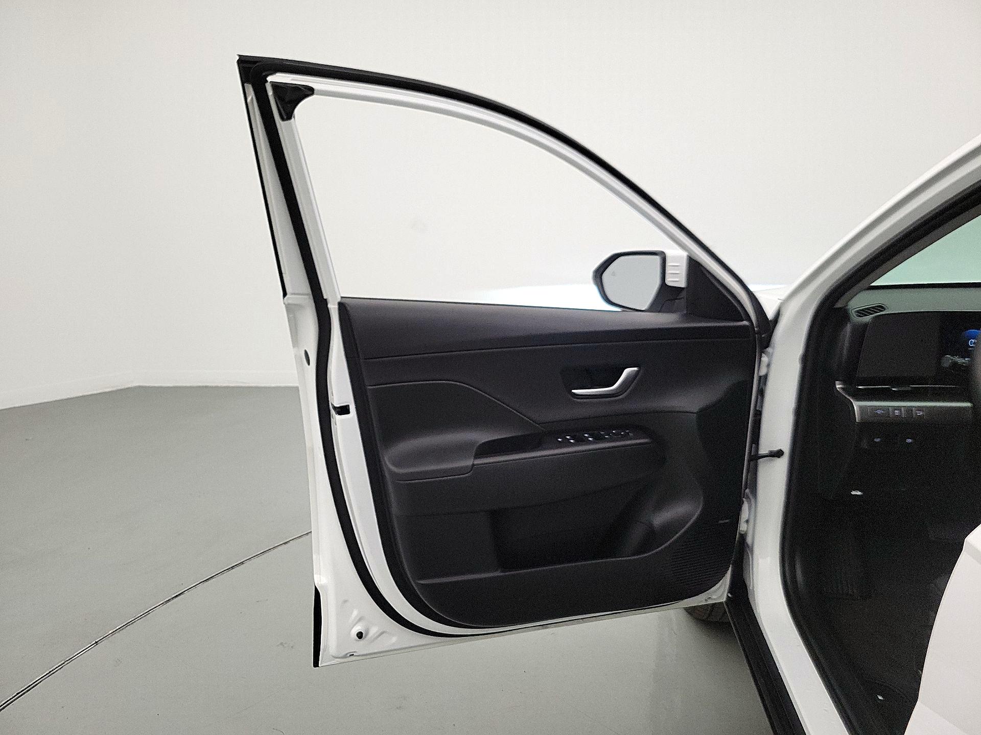 Thumbnail: 2025 Hyundai Kona - 12